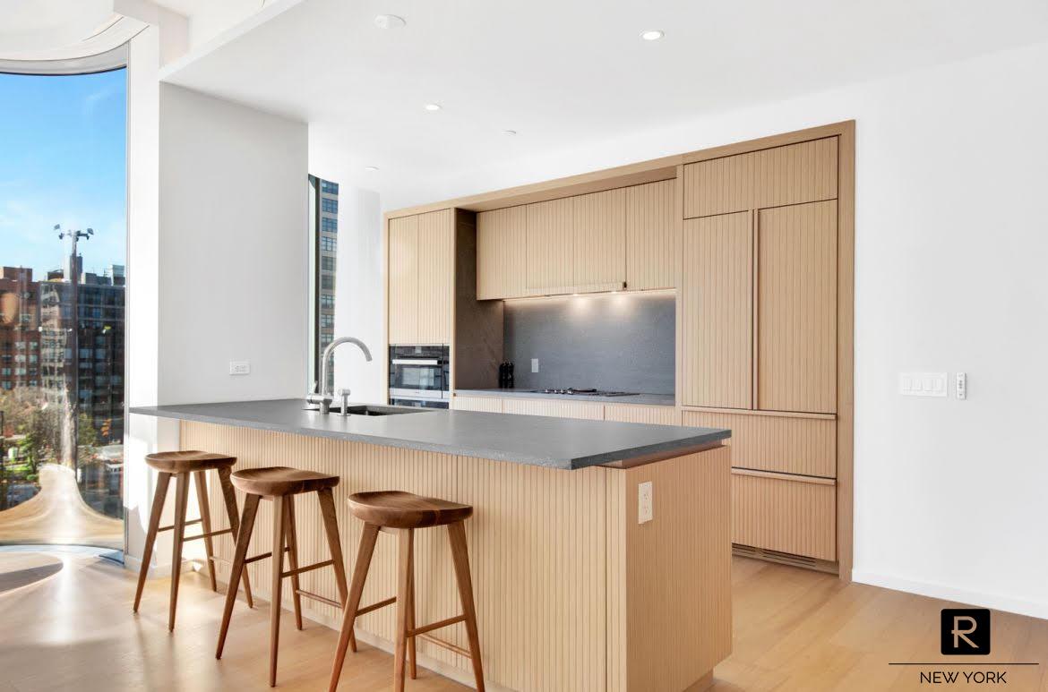 565 Broome Street Soho New York NY 10013