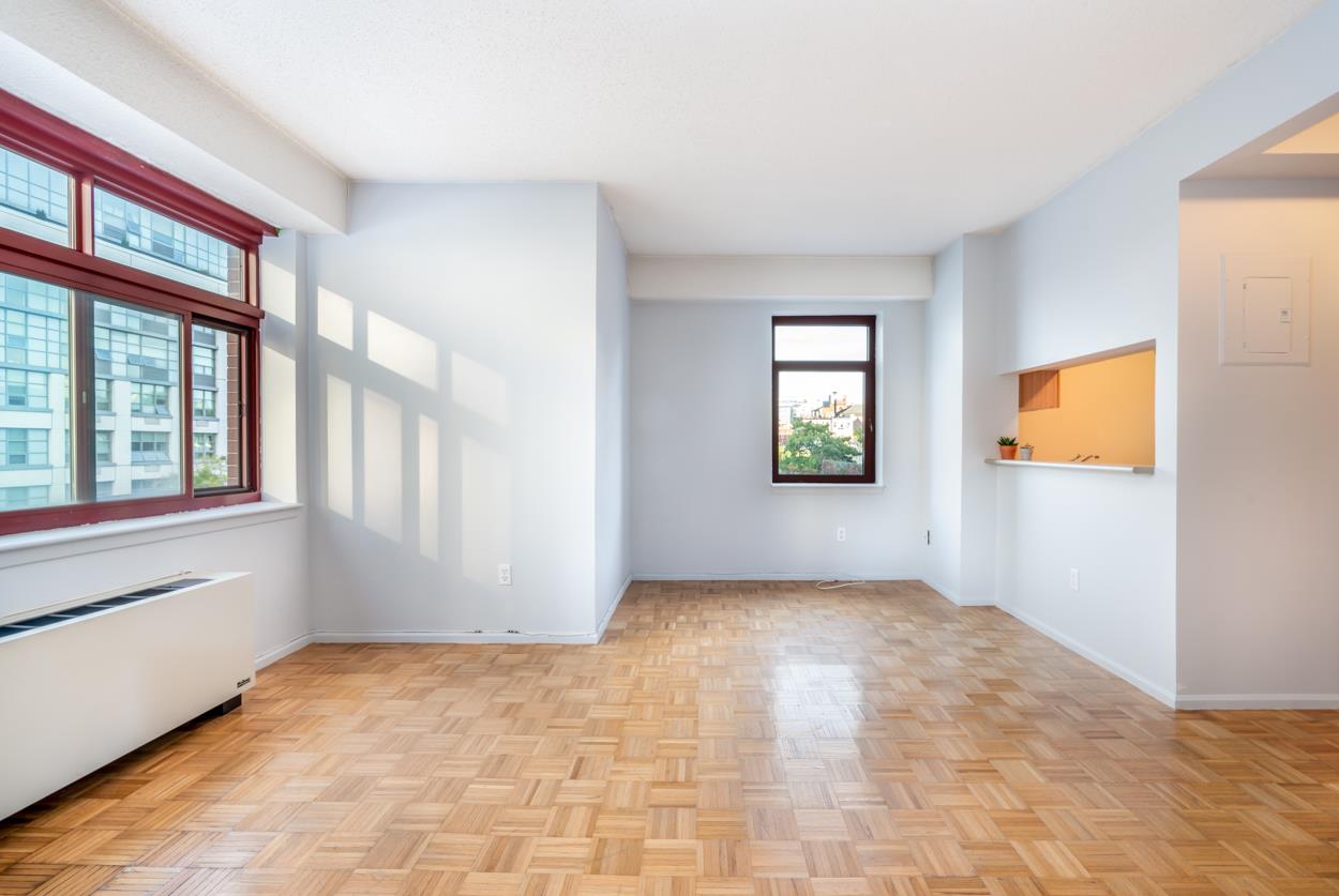 4-74 48th Avenue 3-BB Hunters Point Queens NY 11109