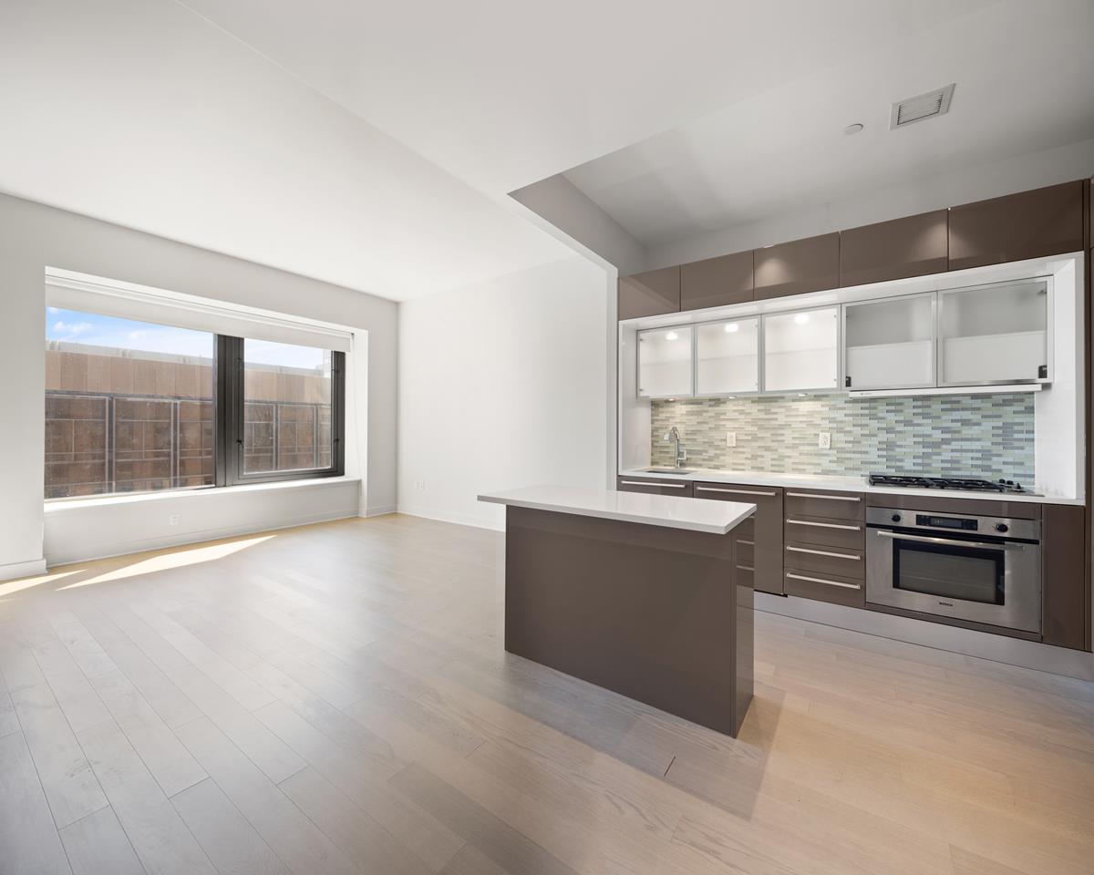 75 Wall Street 28-Q Financial District New York NY 10005