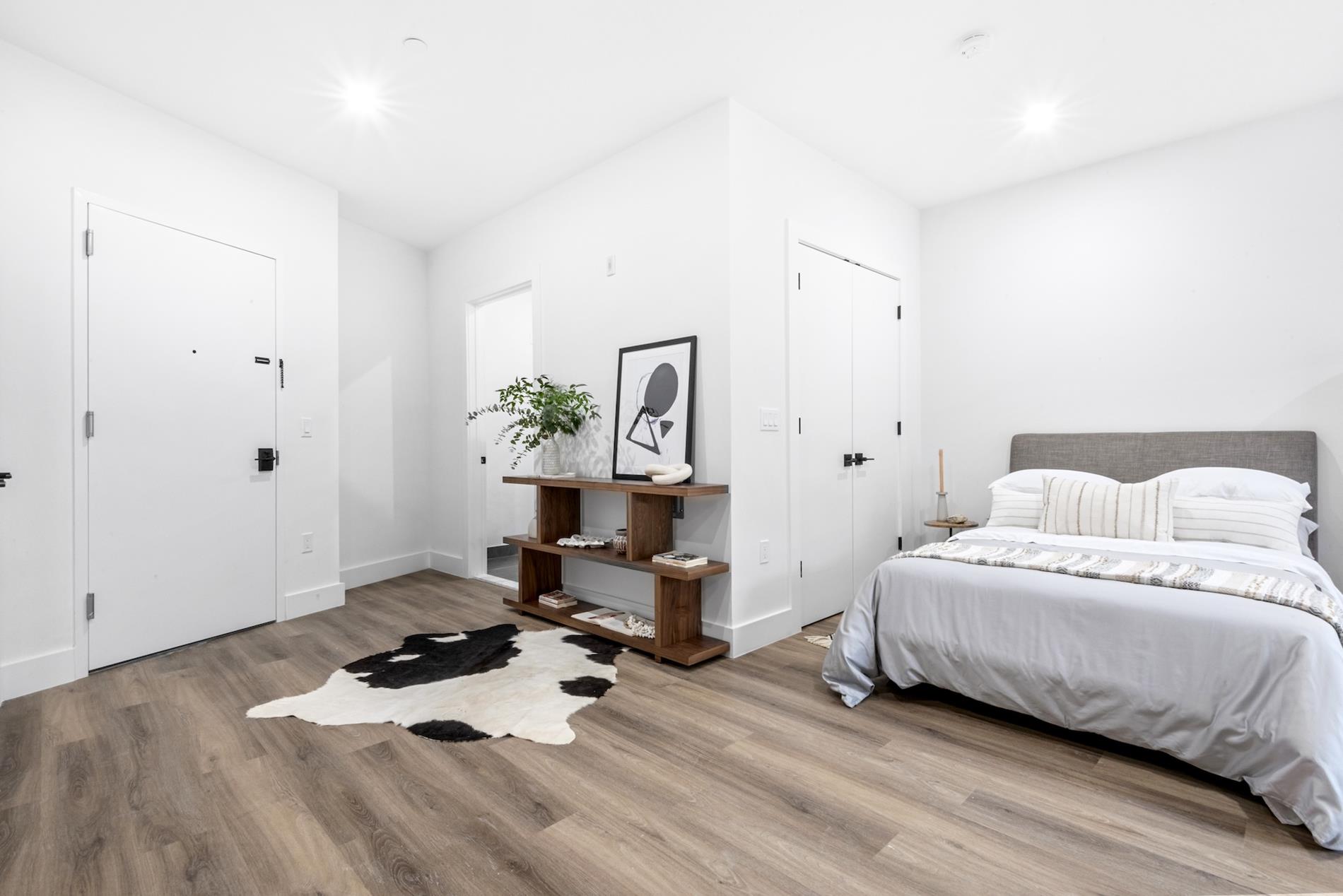 99 Storms Avenue 9207 Jersey City Jersey City NJ 07306