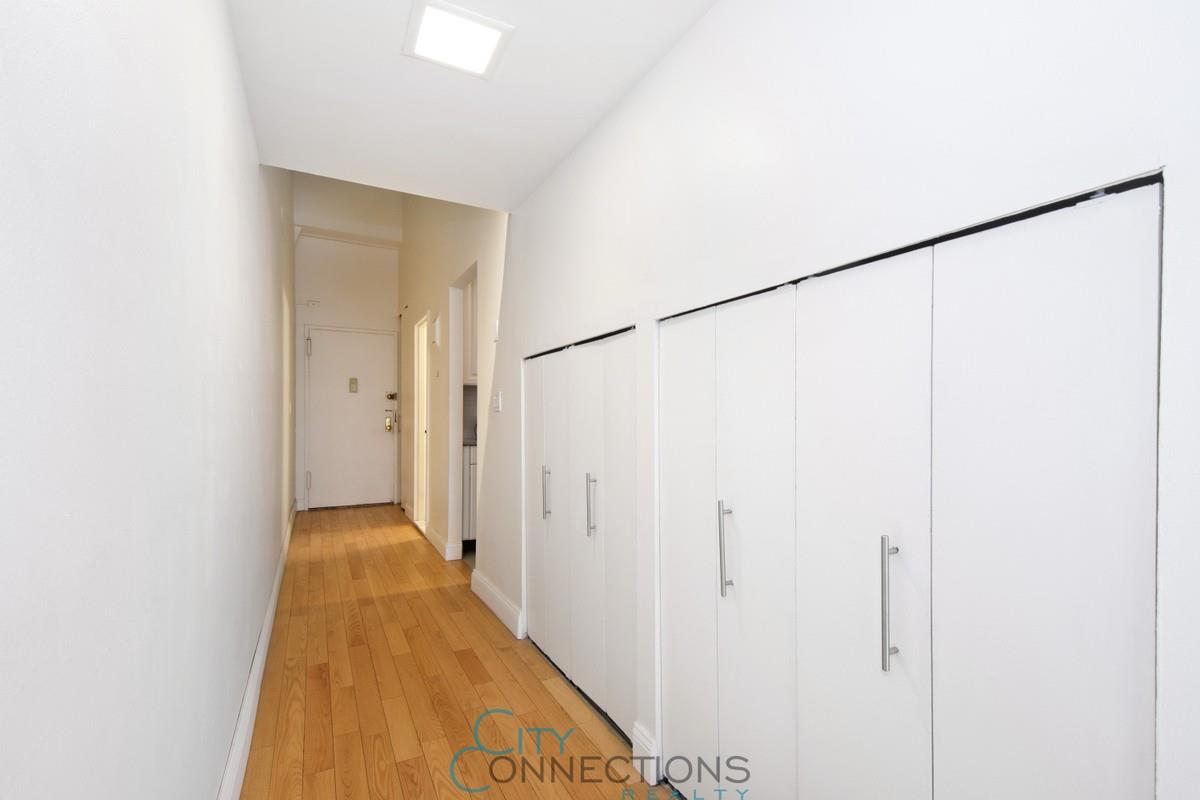 310 East 46th Street 11-D Turtle Bay New York NY 10017