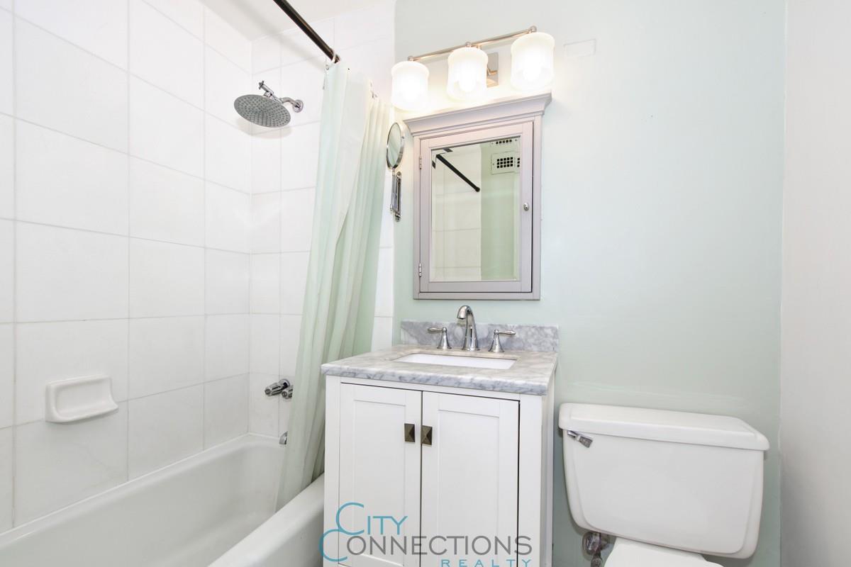 310 East 46th Street 11-D Turtle Bay New York NY 10017