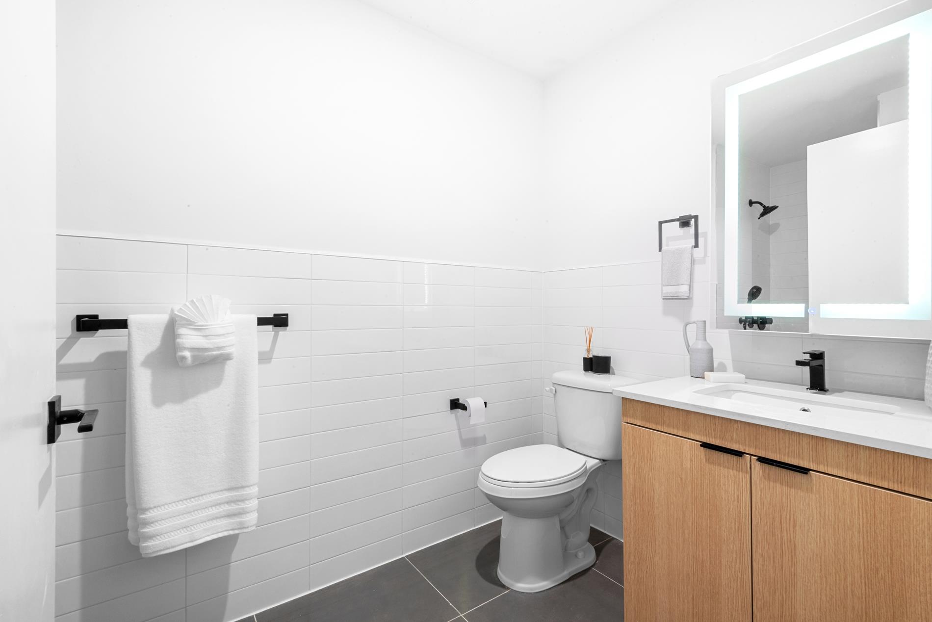 669 Bergen Avenue 6063 Jersey City Jersey City NJ 07304