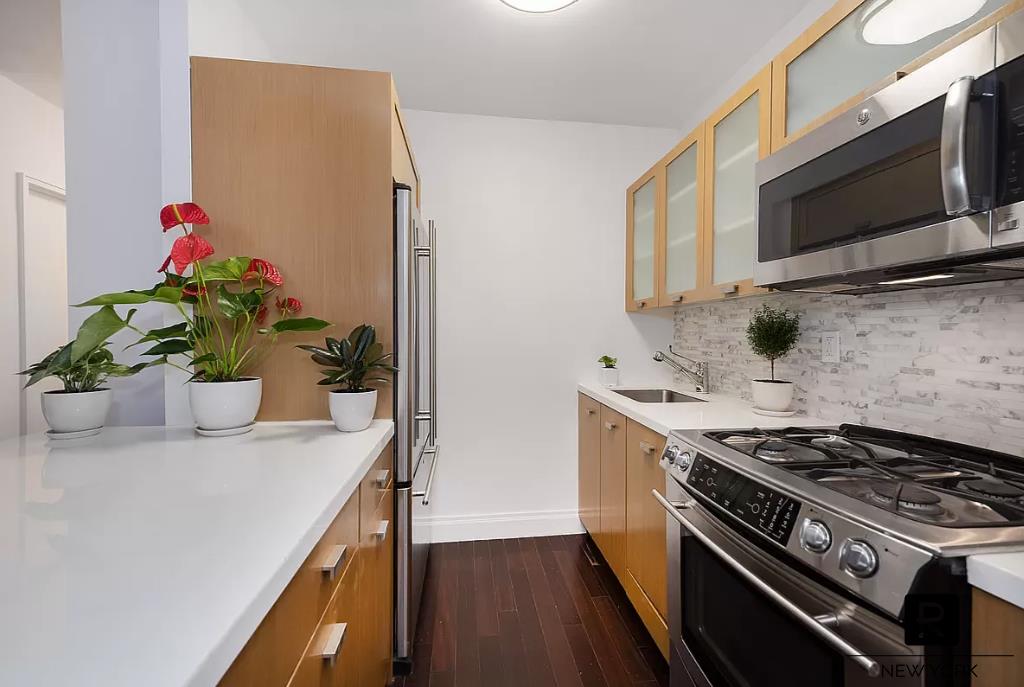 212 East 47th Street Midtown East New York NY 10017