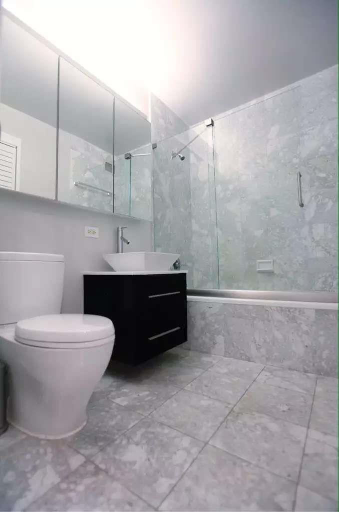 2 South End Avenue 8-I Battery Park City New York NY 10280