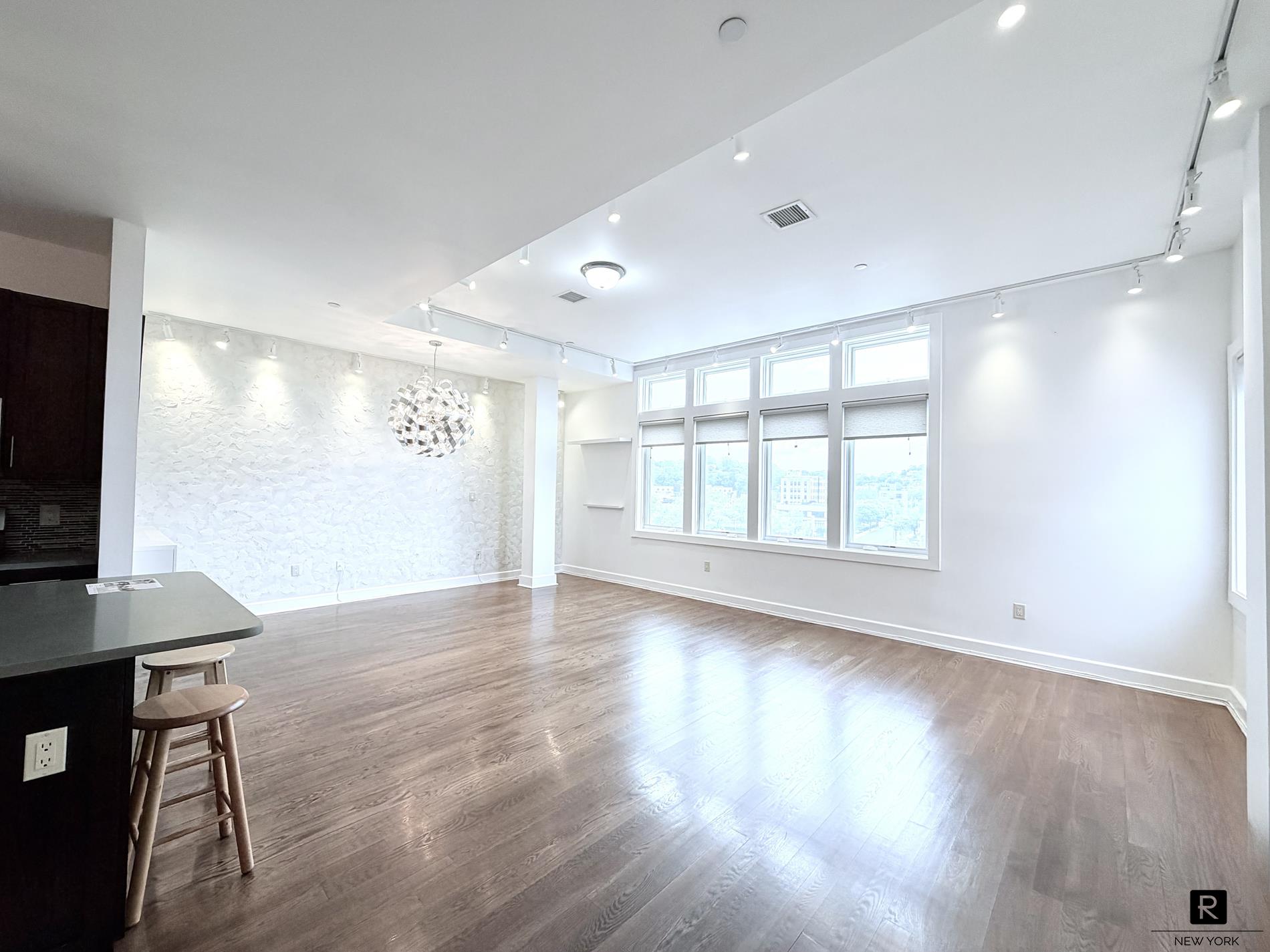90 Bay Street Landing 8-D St. George Staten Island NY 10301