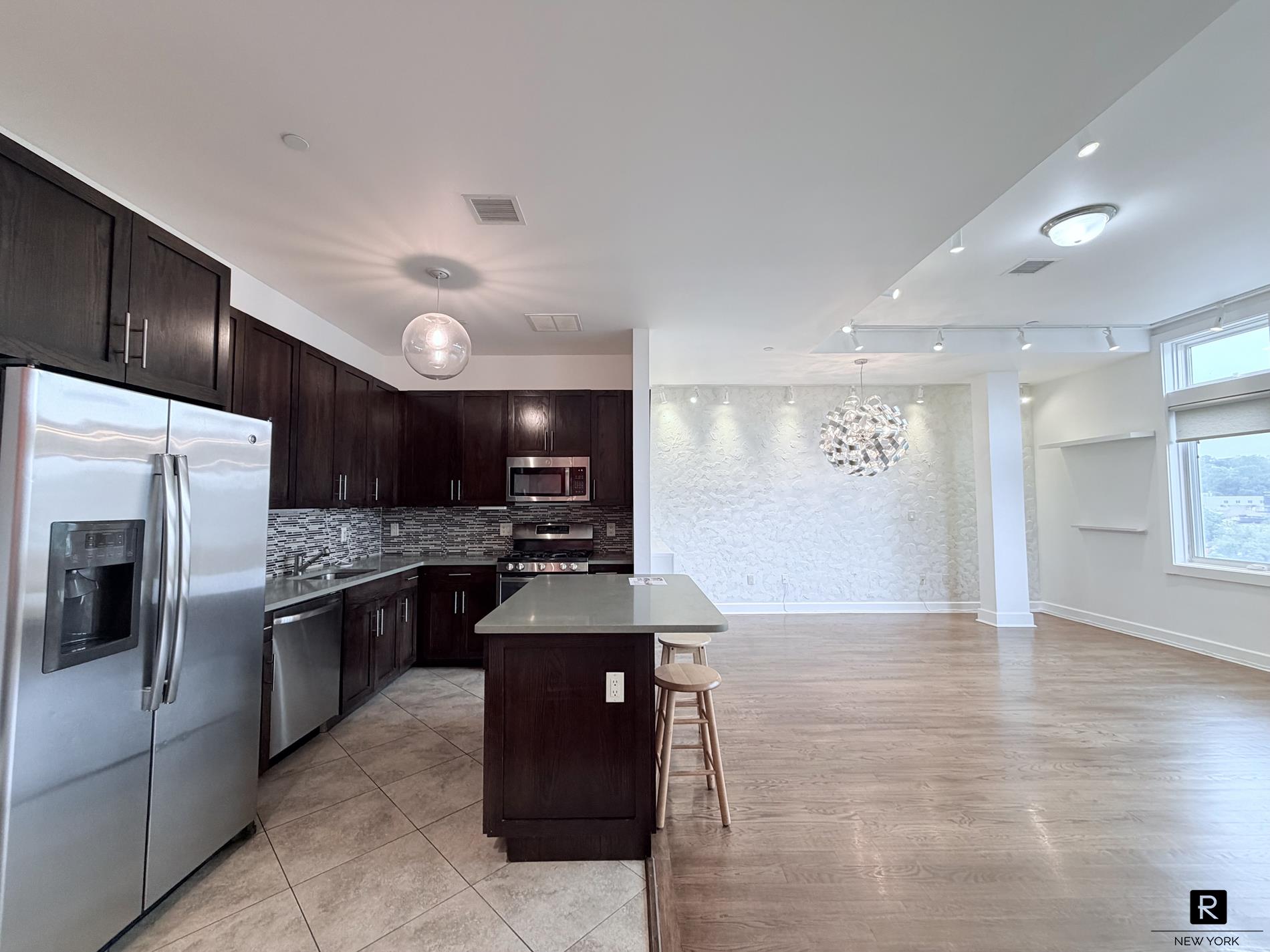90 Bay Street Landing 8-D St. George Staten Island NY 10301