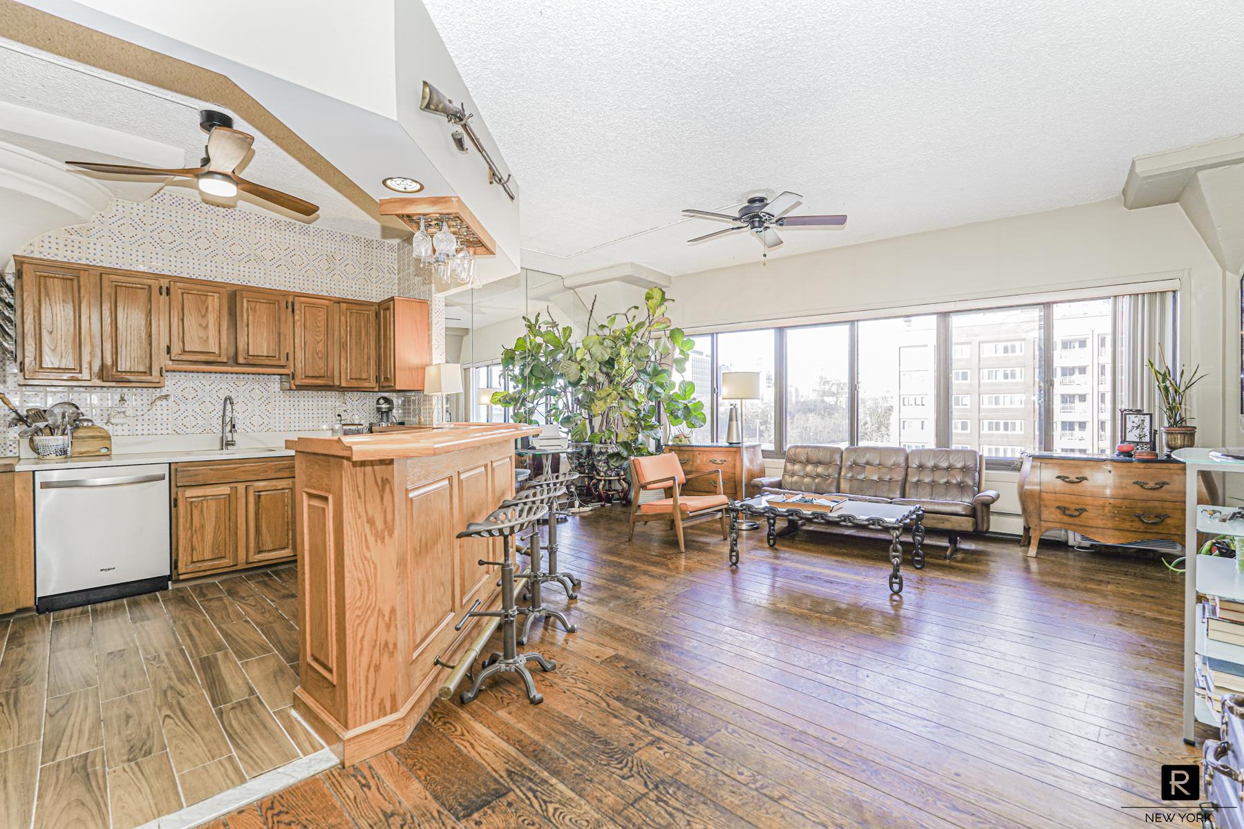 10 Bay Street Landing St. George Staten Island NY 10301