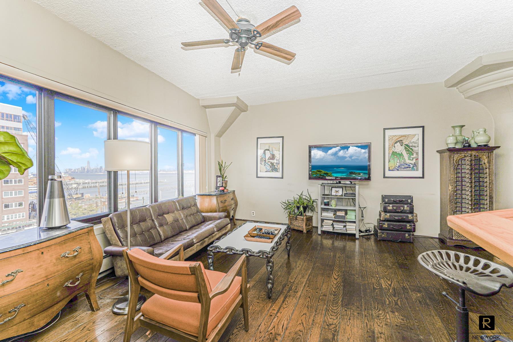 10 Bay Street Landing St. George Staten Island NY 10301