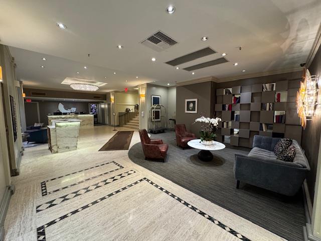 111 East 56th Street Midtown East New York NY 10022