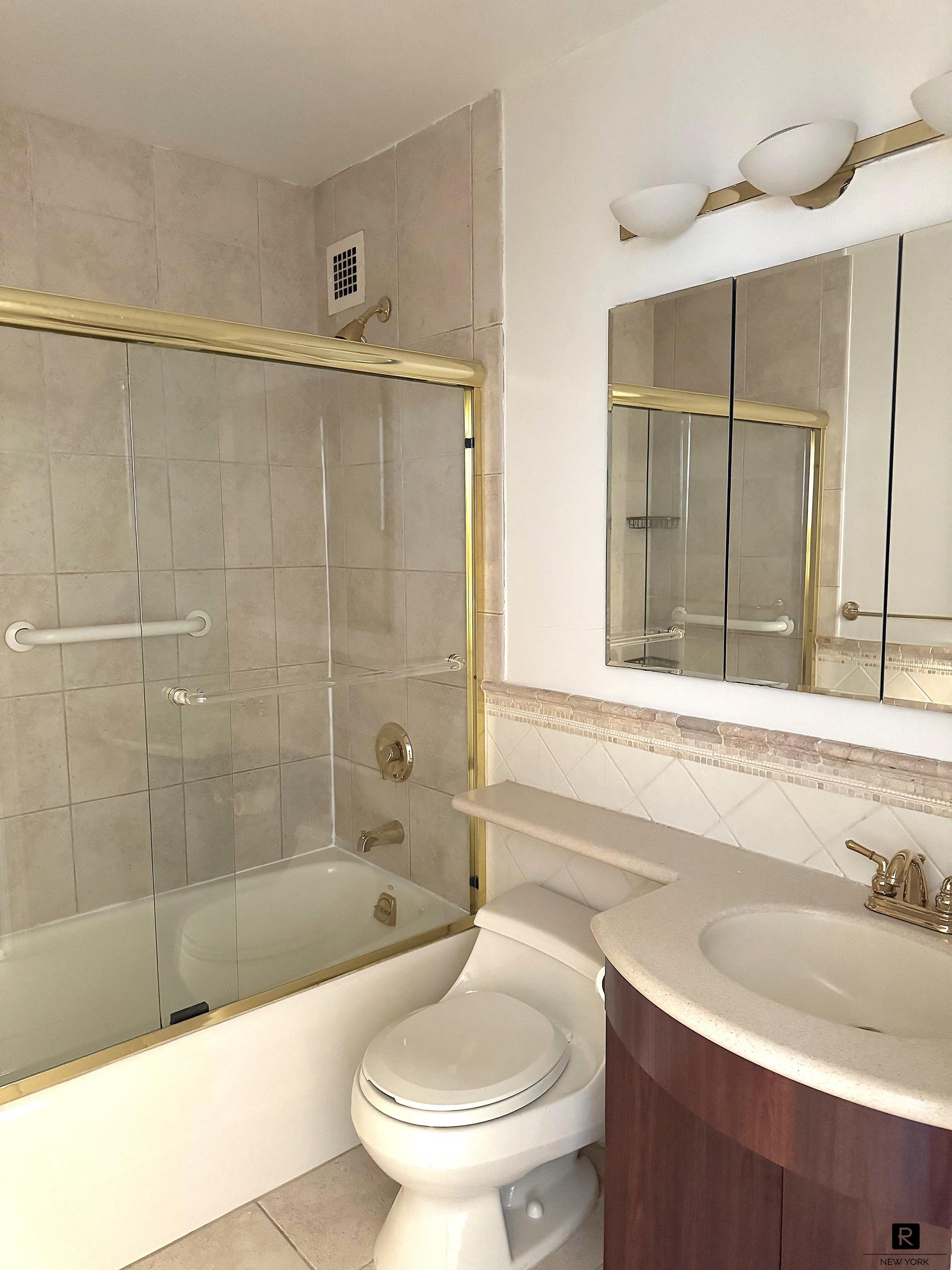 137 East 36th Street Murray Hill New York NY 10016