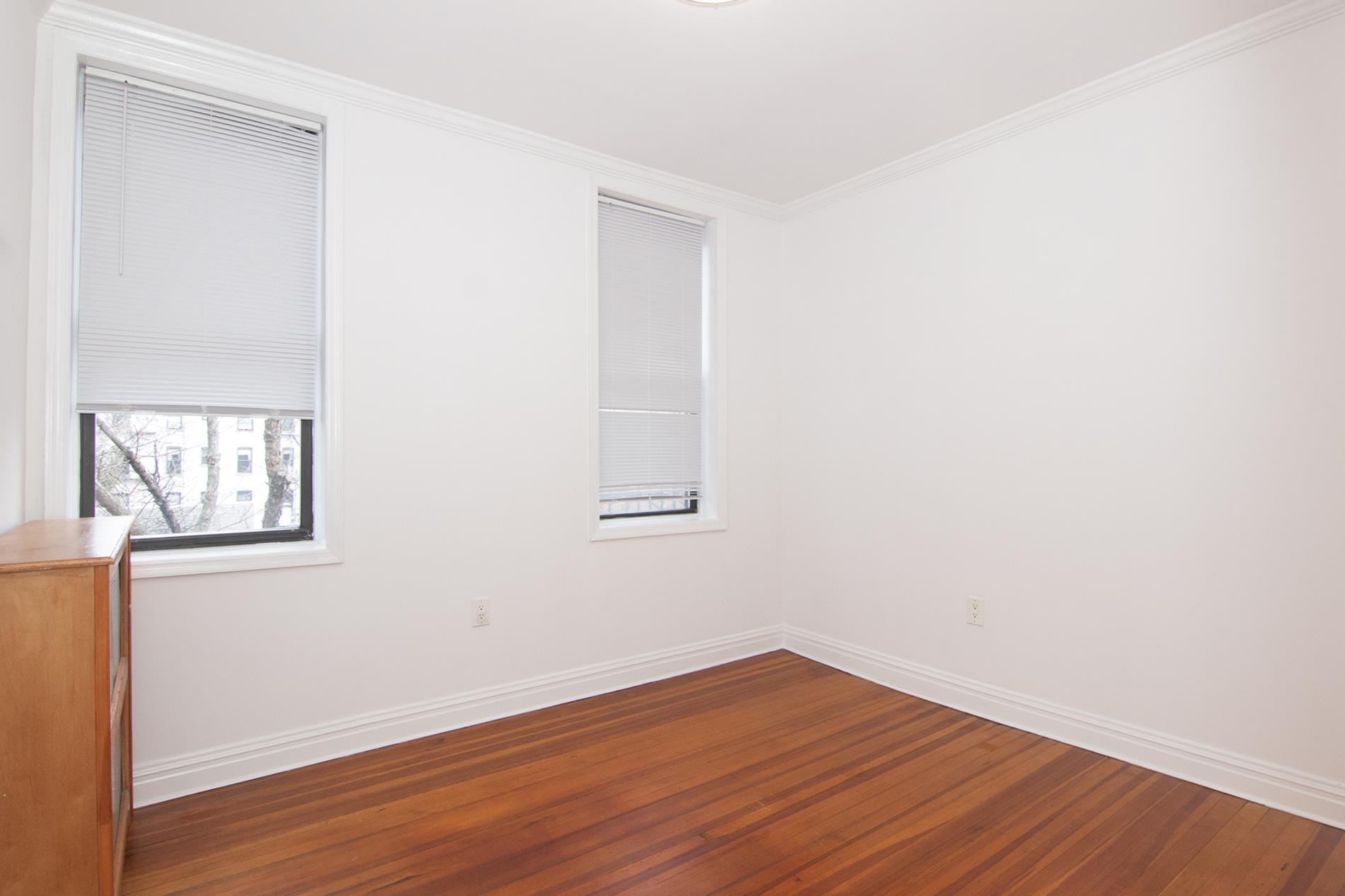 35-24 33rd Street 6 Long Island City Queens NY 11106