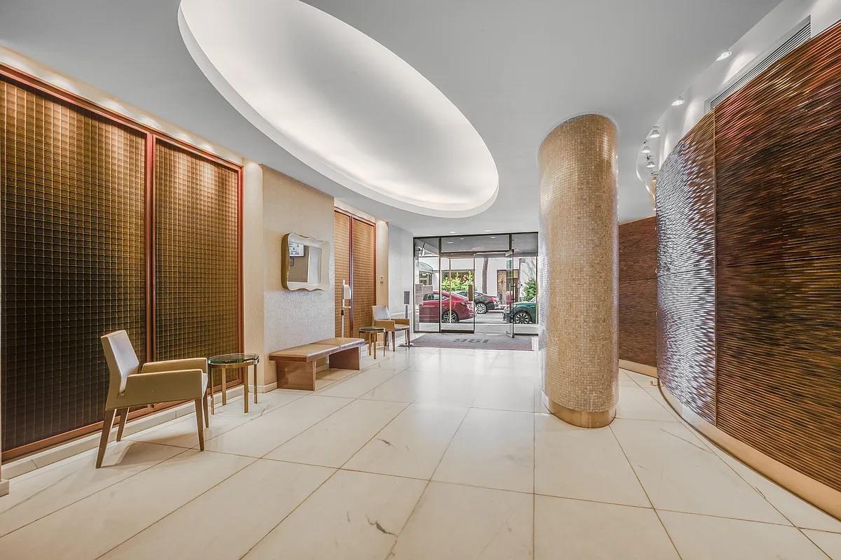 196 East 75th Street Upper East Side New York NY 10021