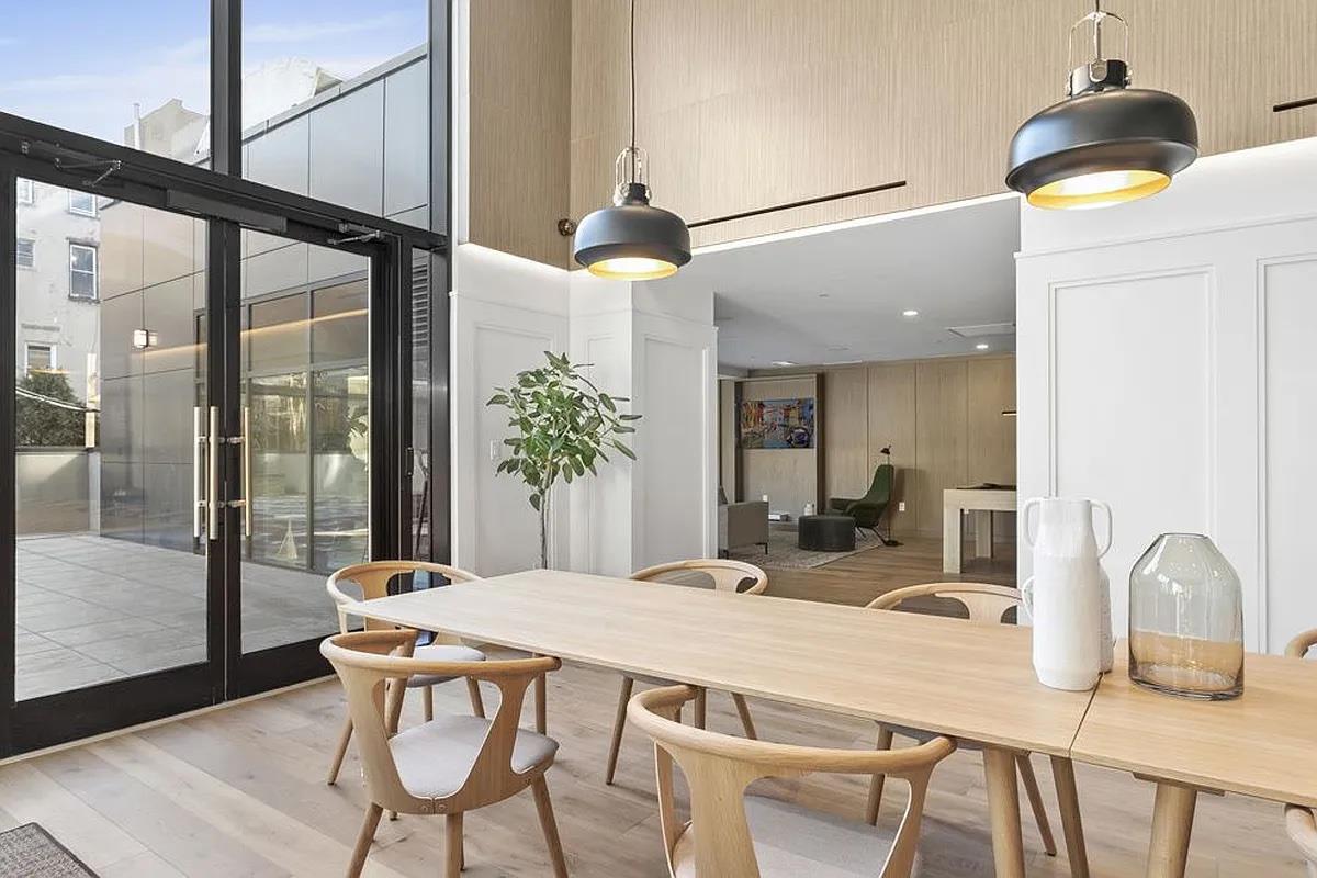 555 Waverly Avenue 4-EE Clinton Hill Brooklyn NY 11238