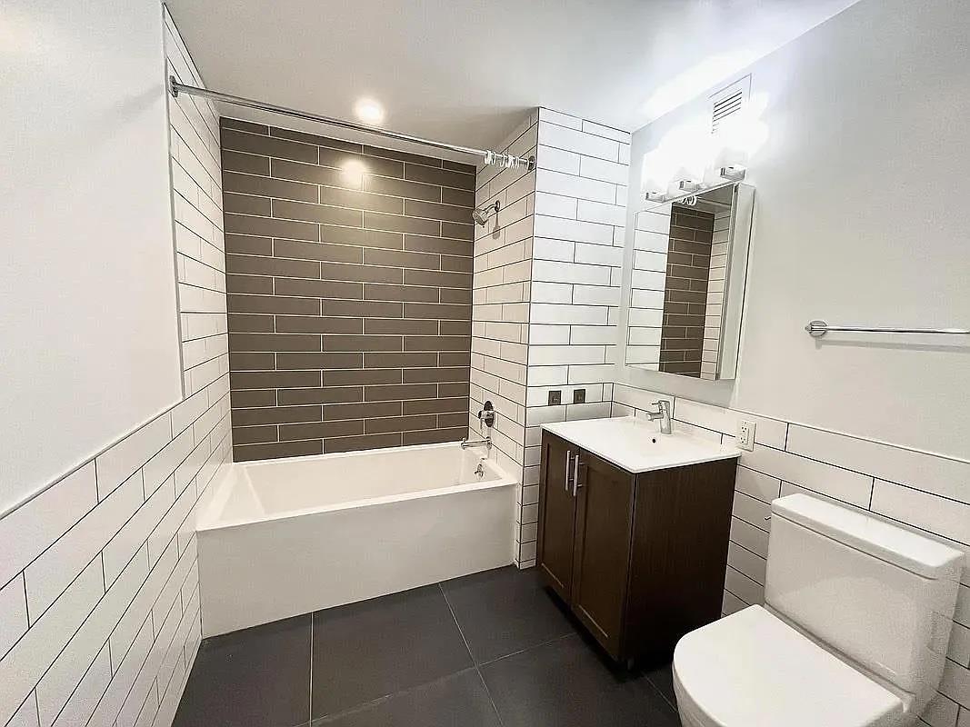 490 Myrtle Avenue 3-E Clinton Hill Brooklyn NY 11205