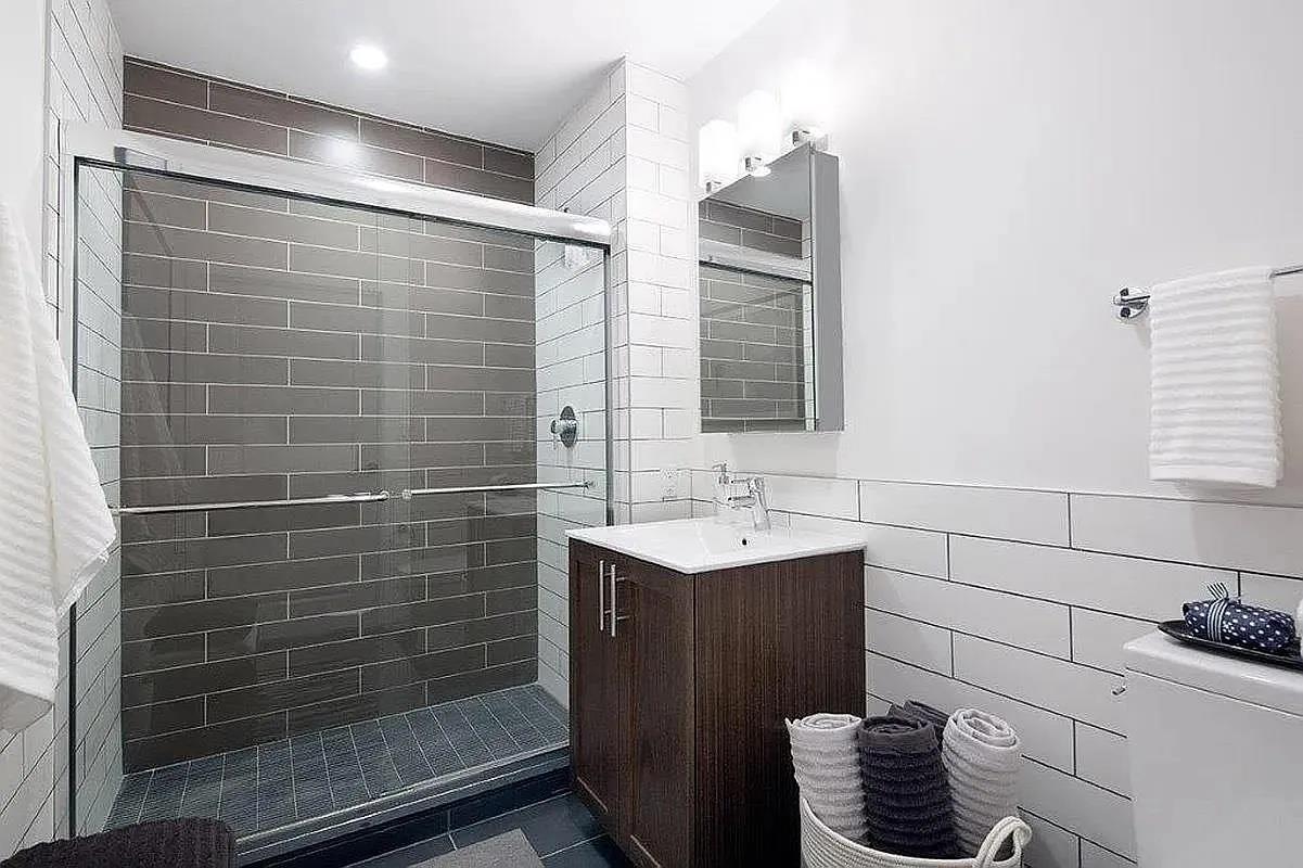 490 Myrtle Avenue 3-E Clinton Hill Brooklyn NY 11205