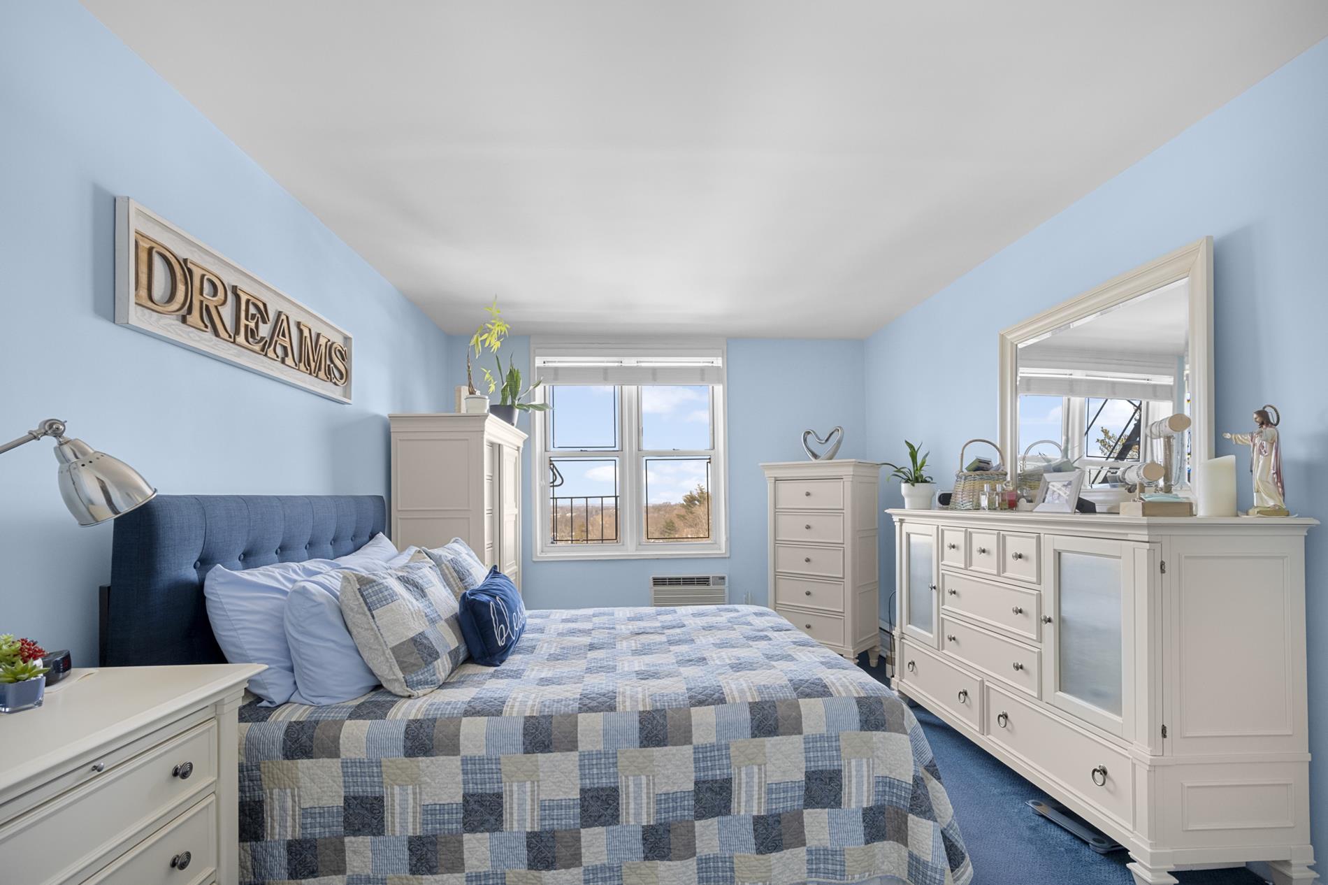 54-40 Little Neck Parkway 6-G Douglaston Queens NY 11362