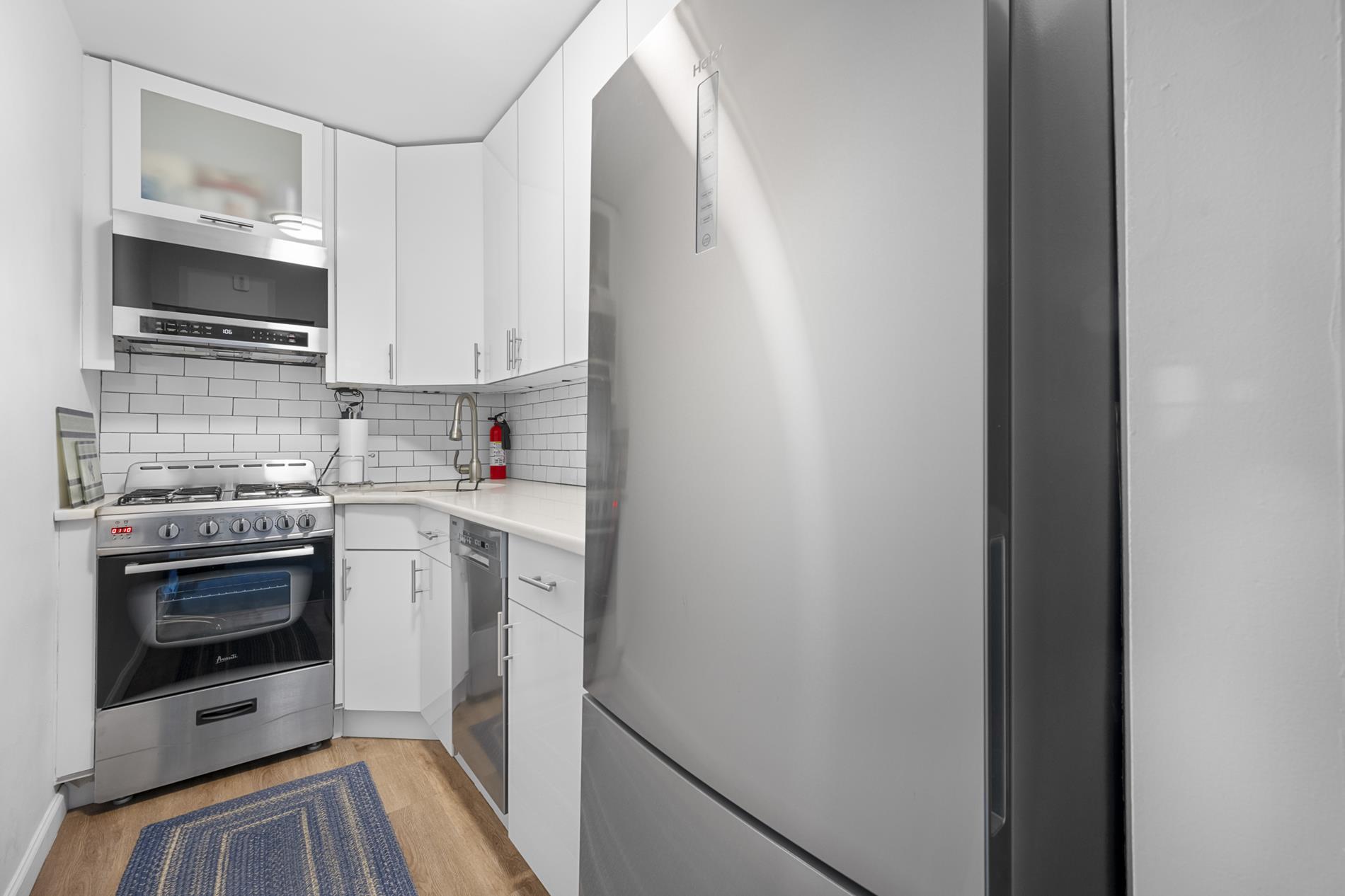 54-40 Little Neck Parkway 6-G Douglaston Queens NY 11362