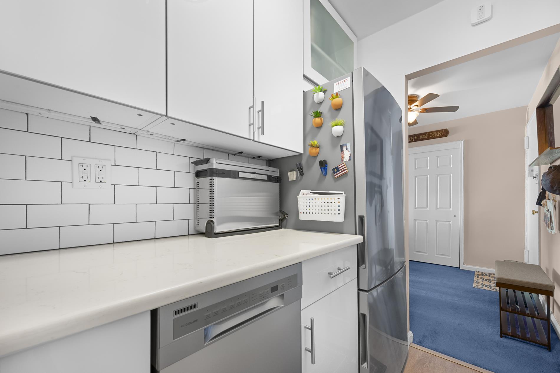 54-40 Little Neck Parkway 6-G Douglaston Queens NY 11362