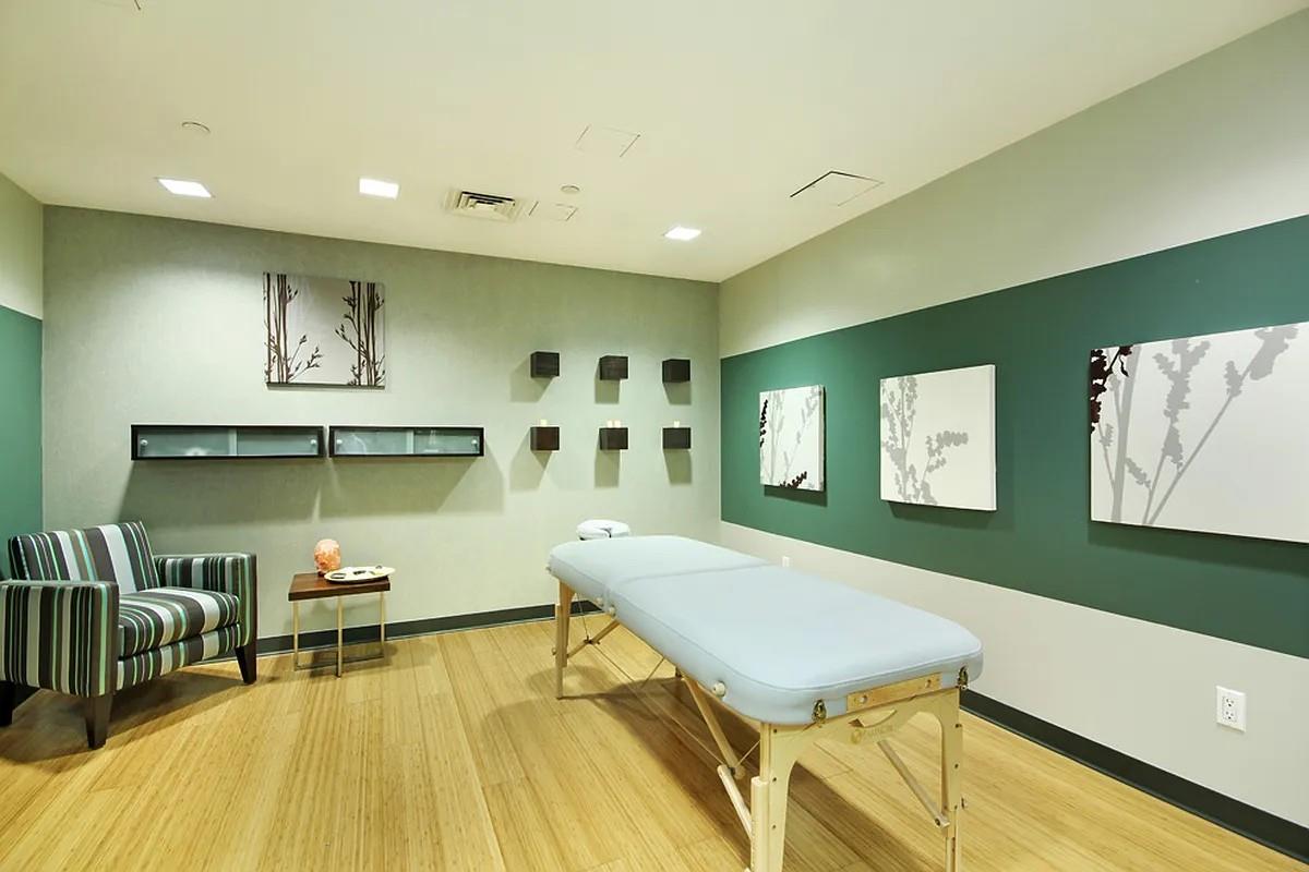 1 Northside Piers 5-B Williamsburg Brooklyn NY 11249