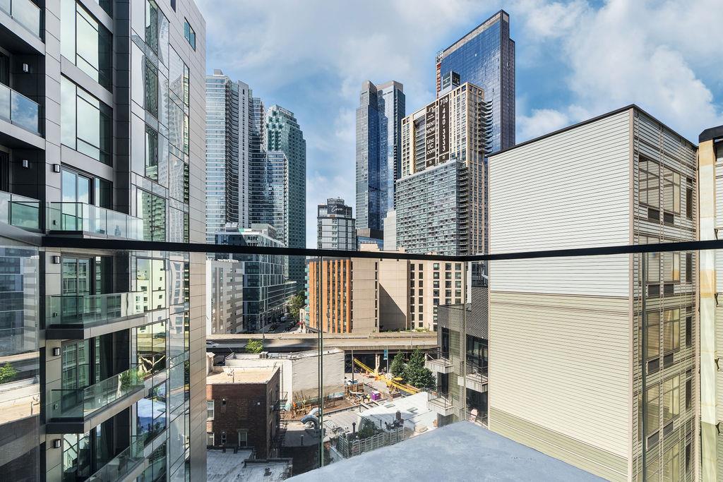 27-20 42nd Road 8-J Long Island City Queens NY 11101