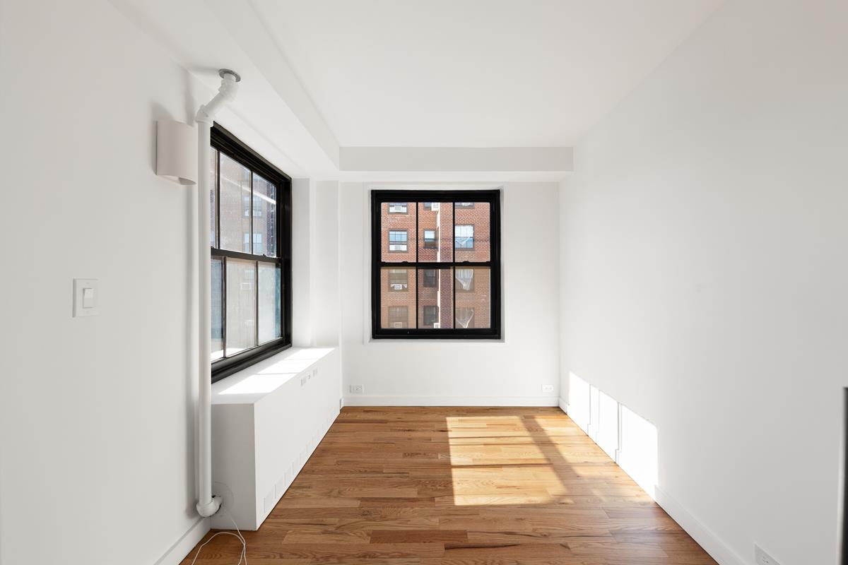 365 Clinton Avenue 12-C Clinton Hill Brooklyn NY 11238