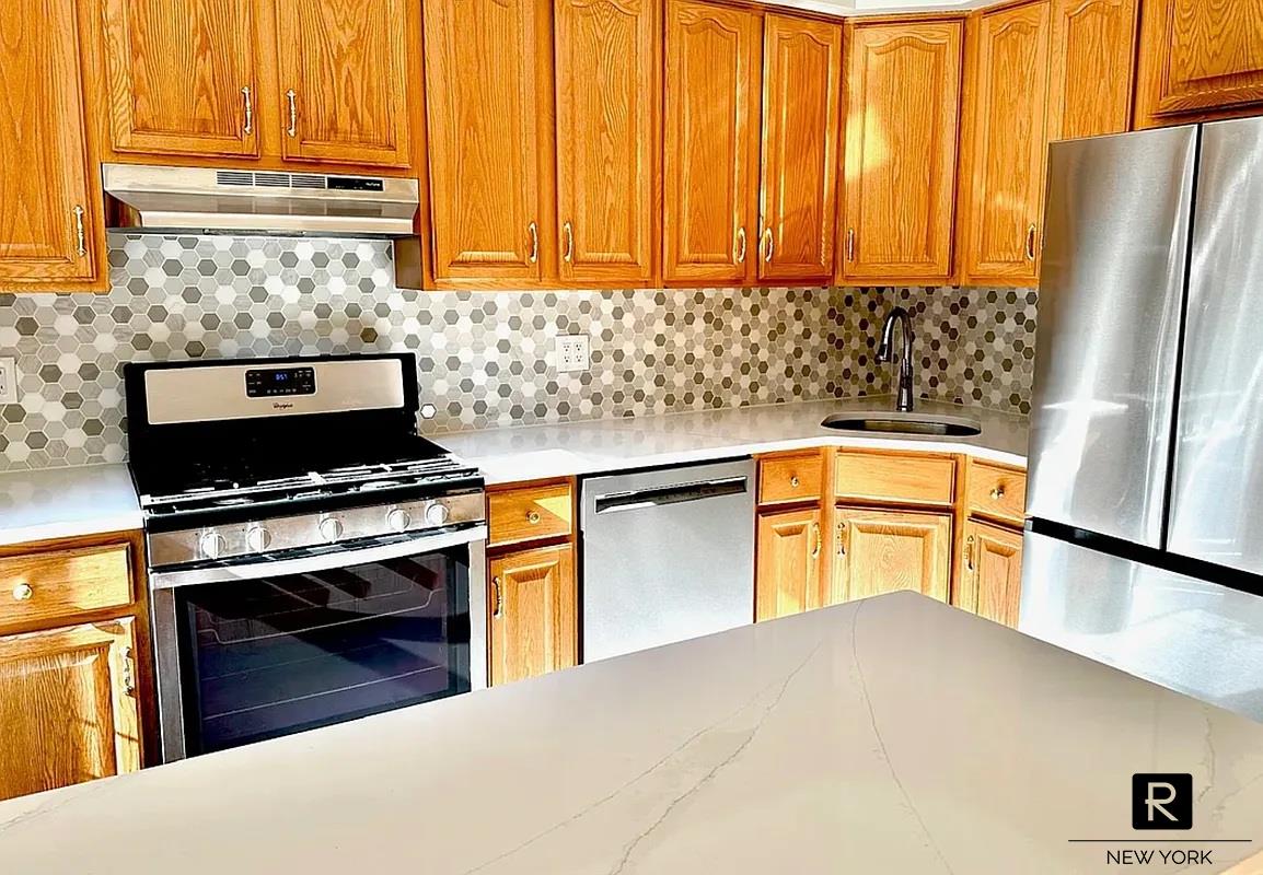 220 East 30th Street Kips Bay New York NY 10016