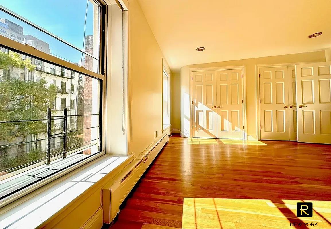 220 East 30th Street Kips Bay New York NY 10016