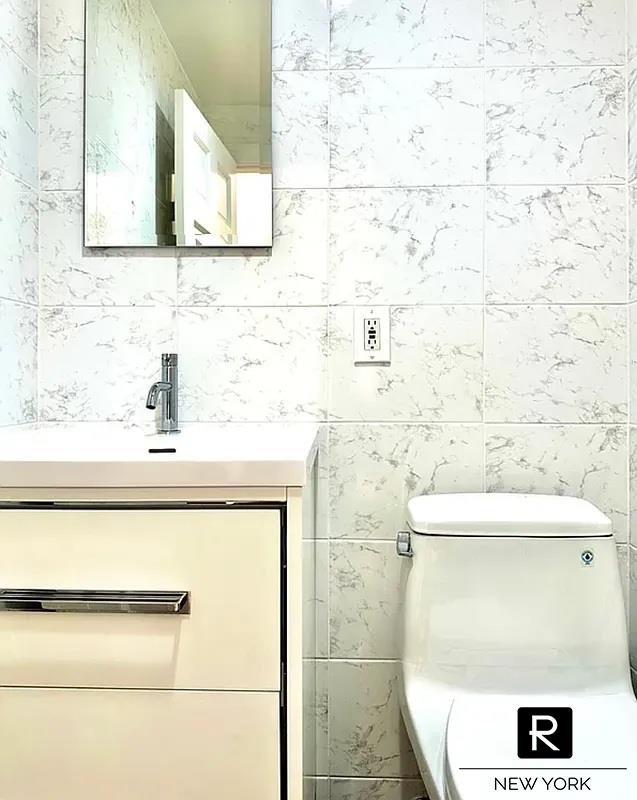 220 East 30th Street Kips Bay New York NY 10016