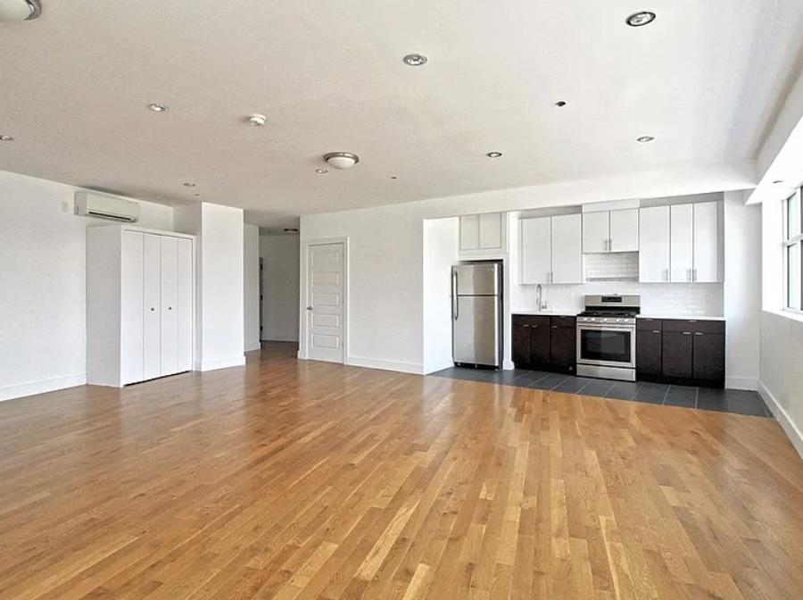 90-02 Queens Blvd. 321 Elmhurst Queens NY 11373