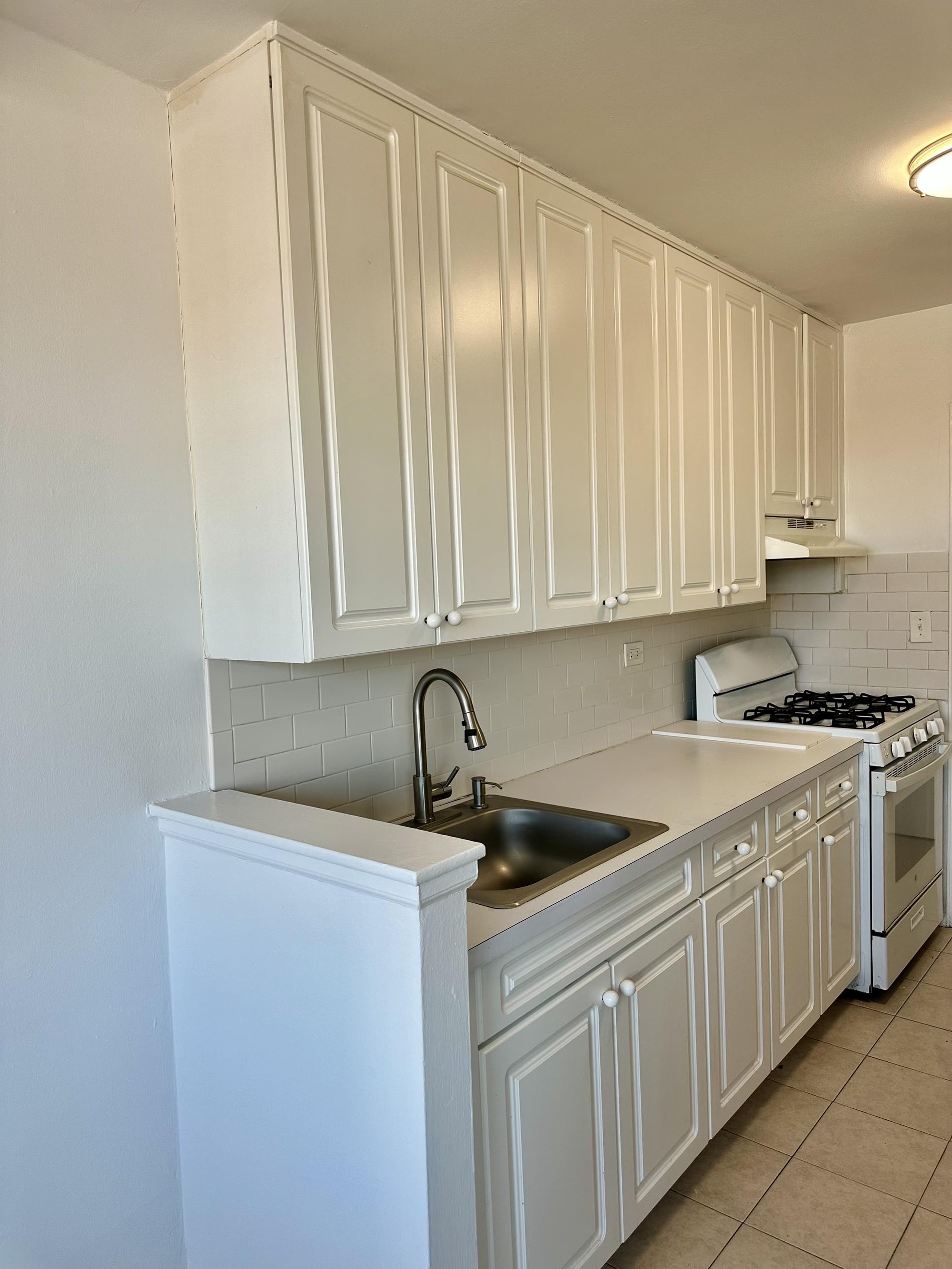 164-20 Highland Avenue Jamaica Hills Queens NY 11432