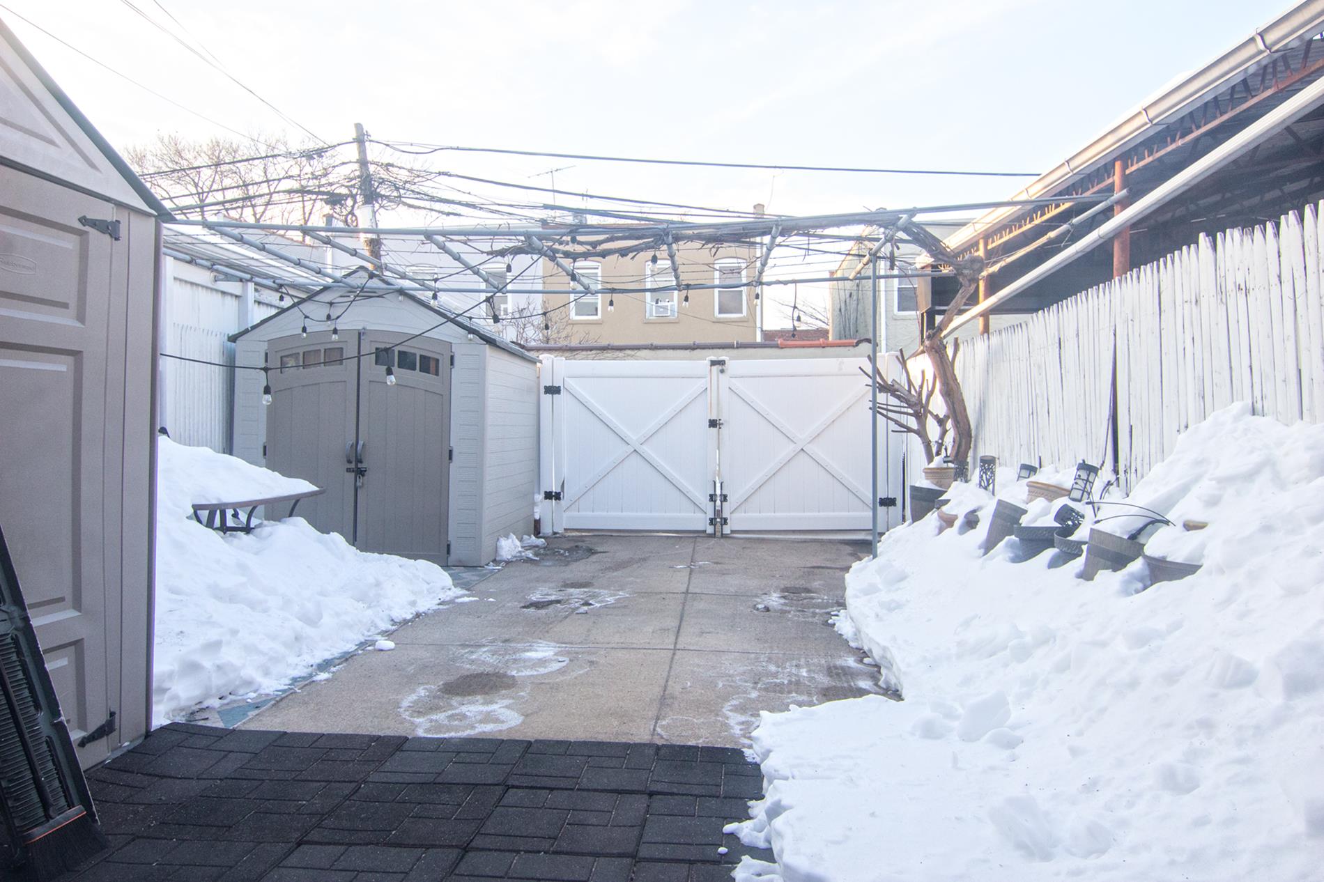 21-32 37th Street DPX Astoria Queens NY 11105