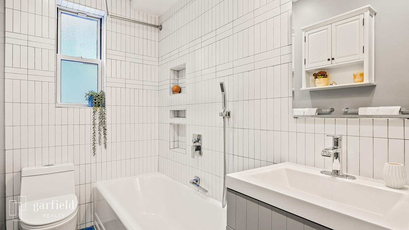 140 East 2nd Street 1-N Windsor Terrace Brooklyn NY 11218