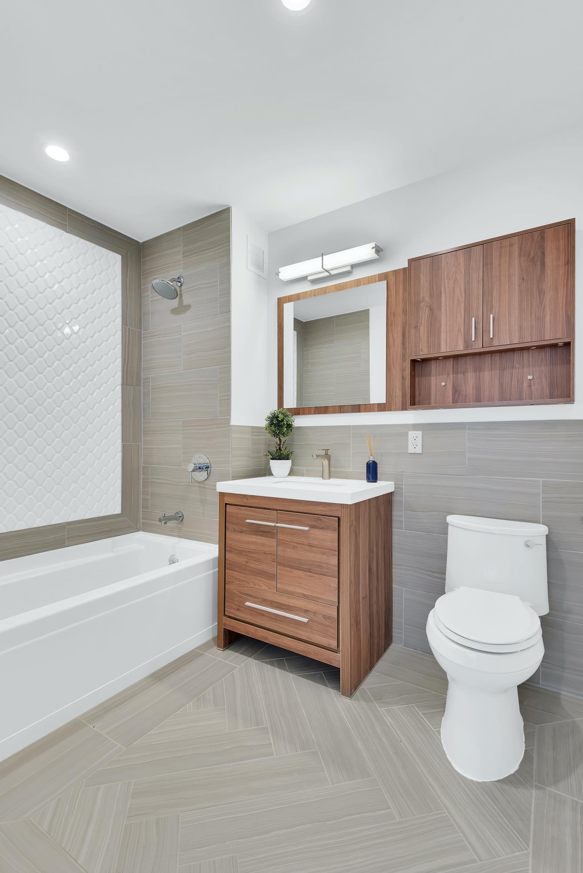 33-01 38th Avenue PH-1 Long Island City Queens NY 11101