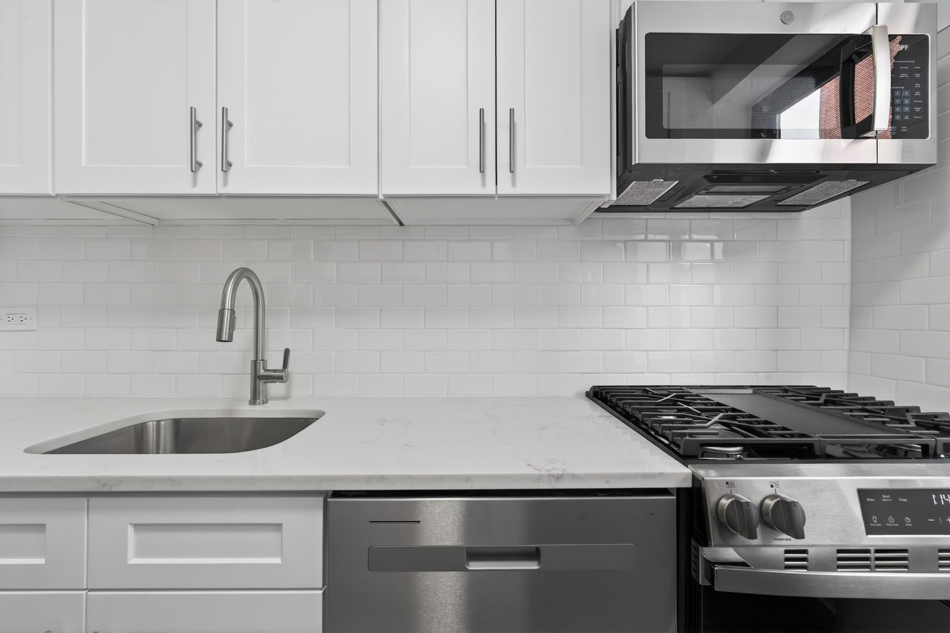 91-08 32nd Avenue E-207 East Elmhurst Queens NY 11369