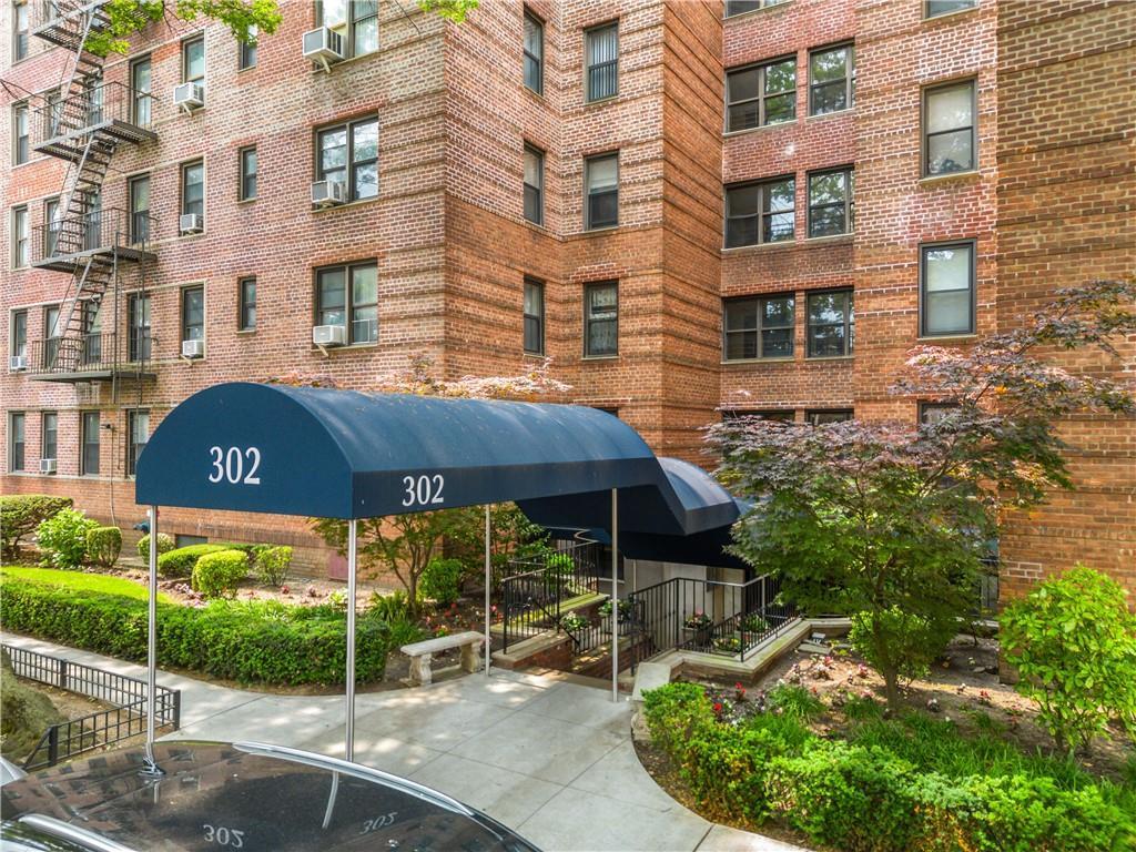 302 96th Street 3-W Fort Hamilton Brooklyn NY 11209