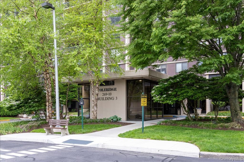 269-10 Grand Central Parkway 1-C Glen Oaks Queens NY 11005