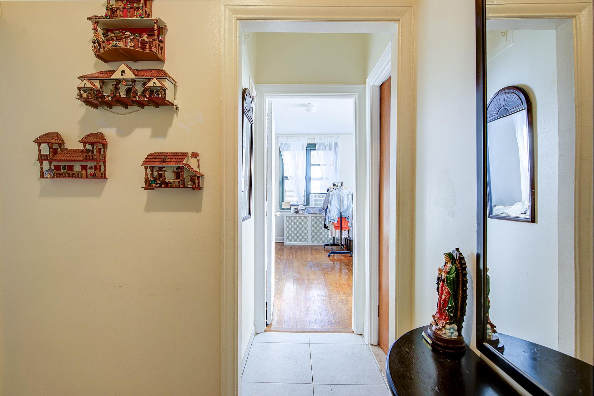 78-11 35th Avenue 4 Jackson Heights Queens NY 11372