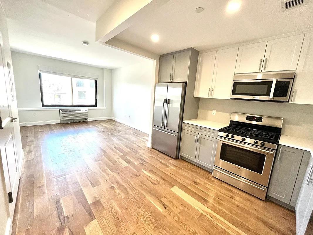 490 Myrtle Avenue 2G Clinton Hill Brooklyn NY 11205