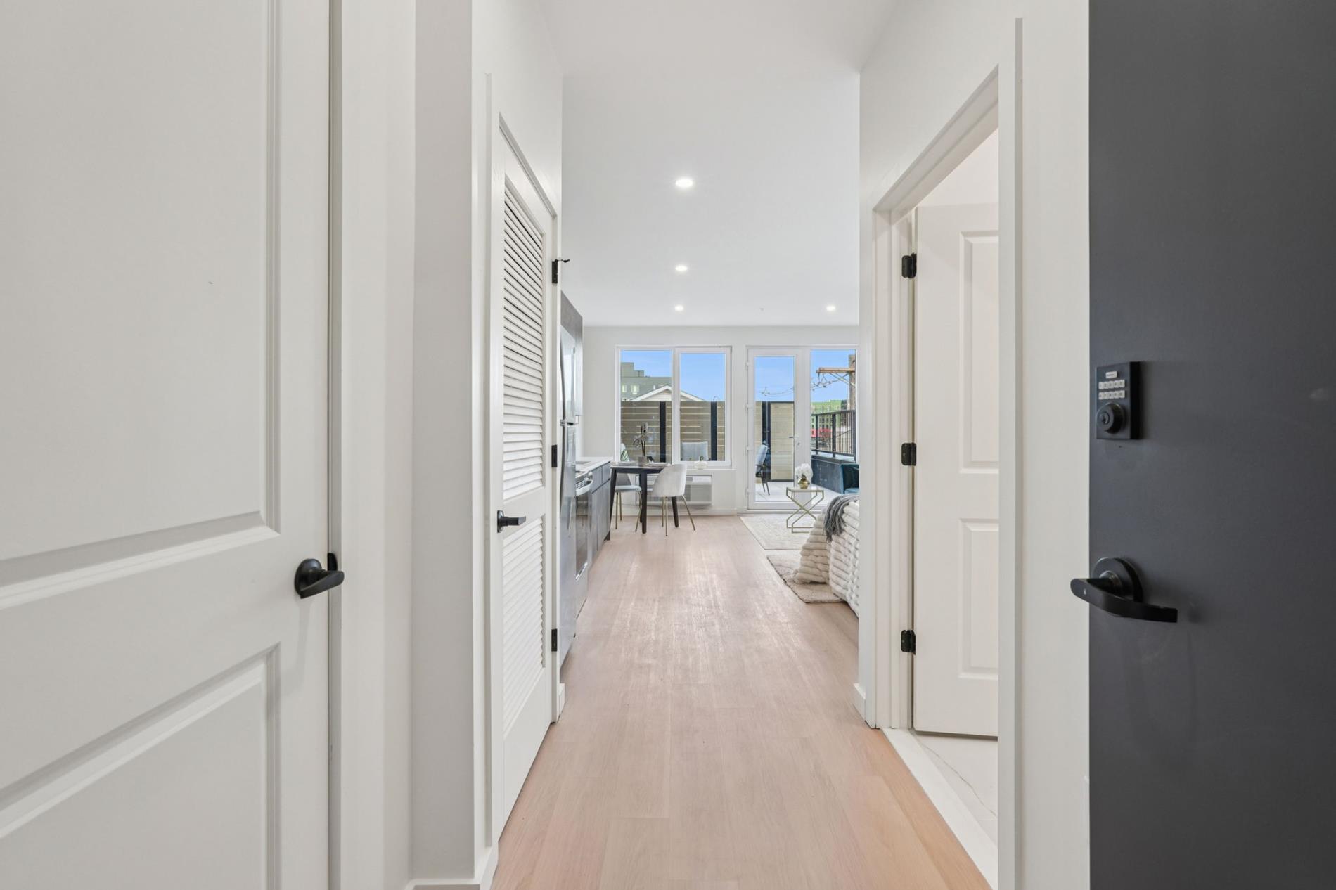 1 Mallory Avenue 304 Jersey City Jersey City NJ 07305