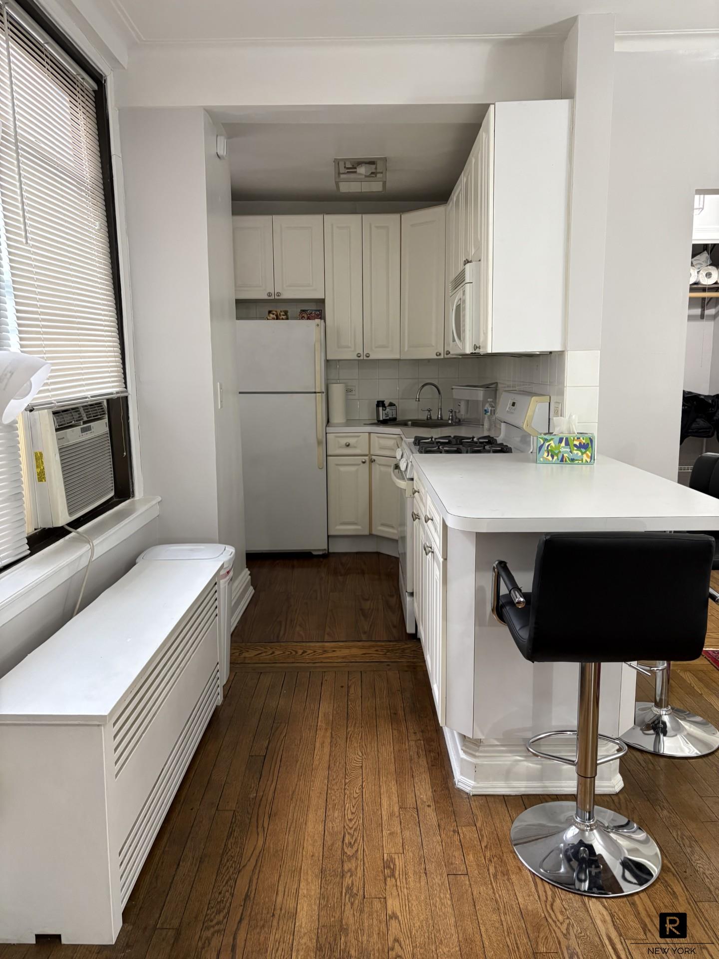 162 West 56th Street Midtown West New York NY 10019