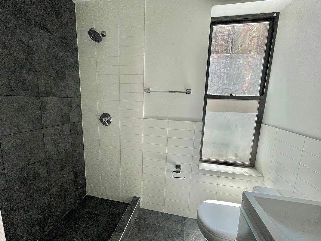 211 Madison Street 10 Lower East Side New York NY 10002