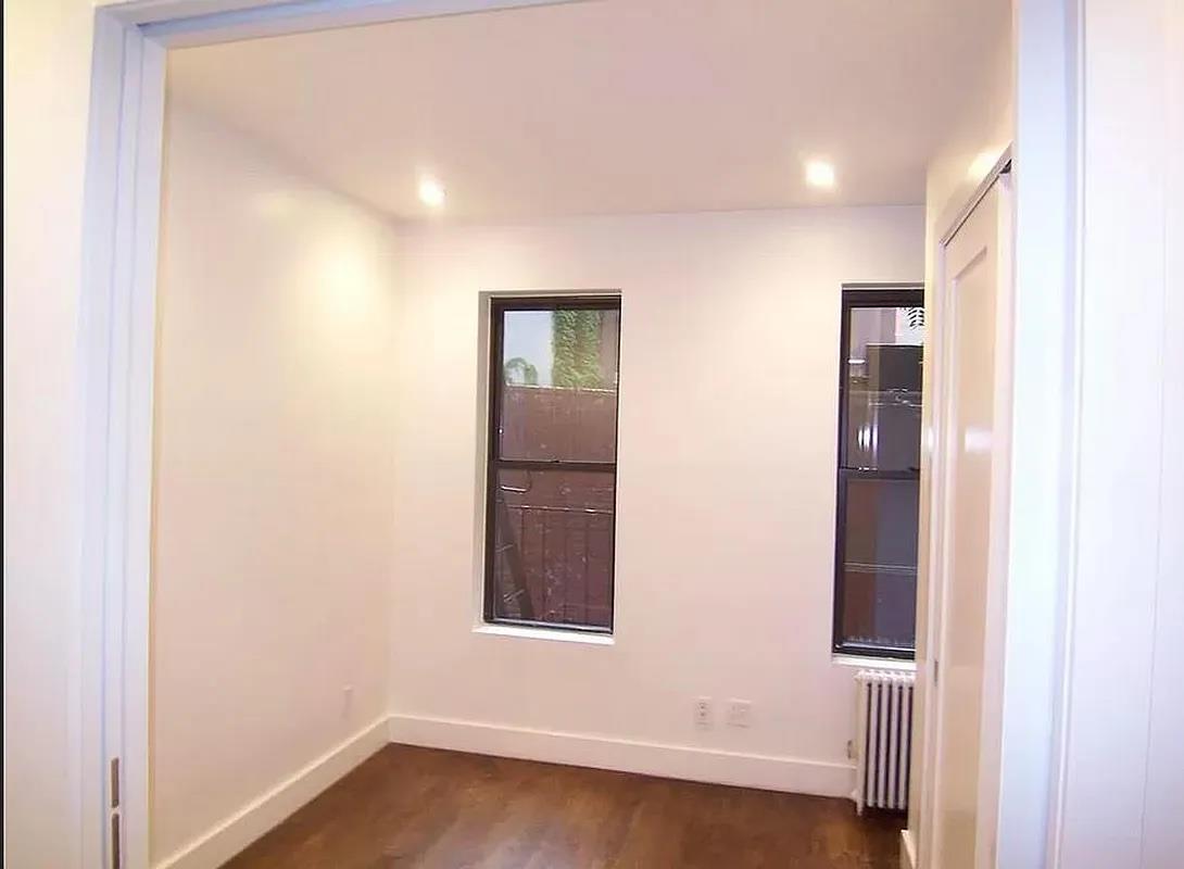 442 Tenth Avenue 3-RS Clinton New York NY 10001