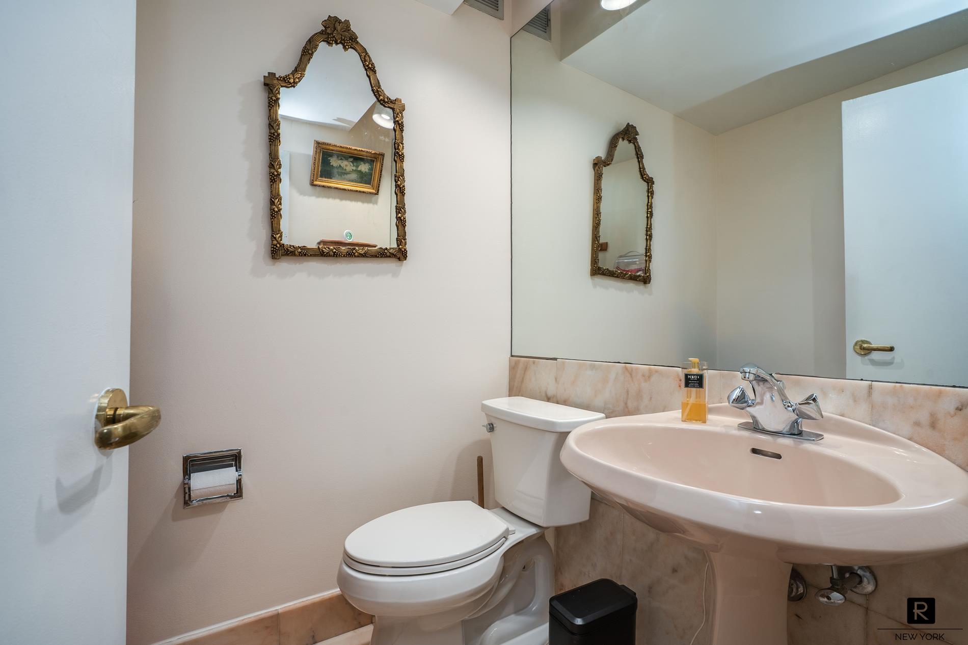 7 Gramercy Park West Gramercy Park New York NY 10003