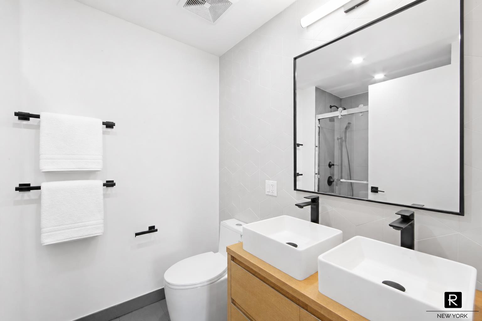 340 Metropolitan Avenue 5-B Williamsburg Brooklyn NY 11211
