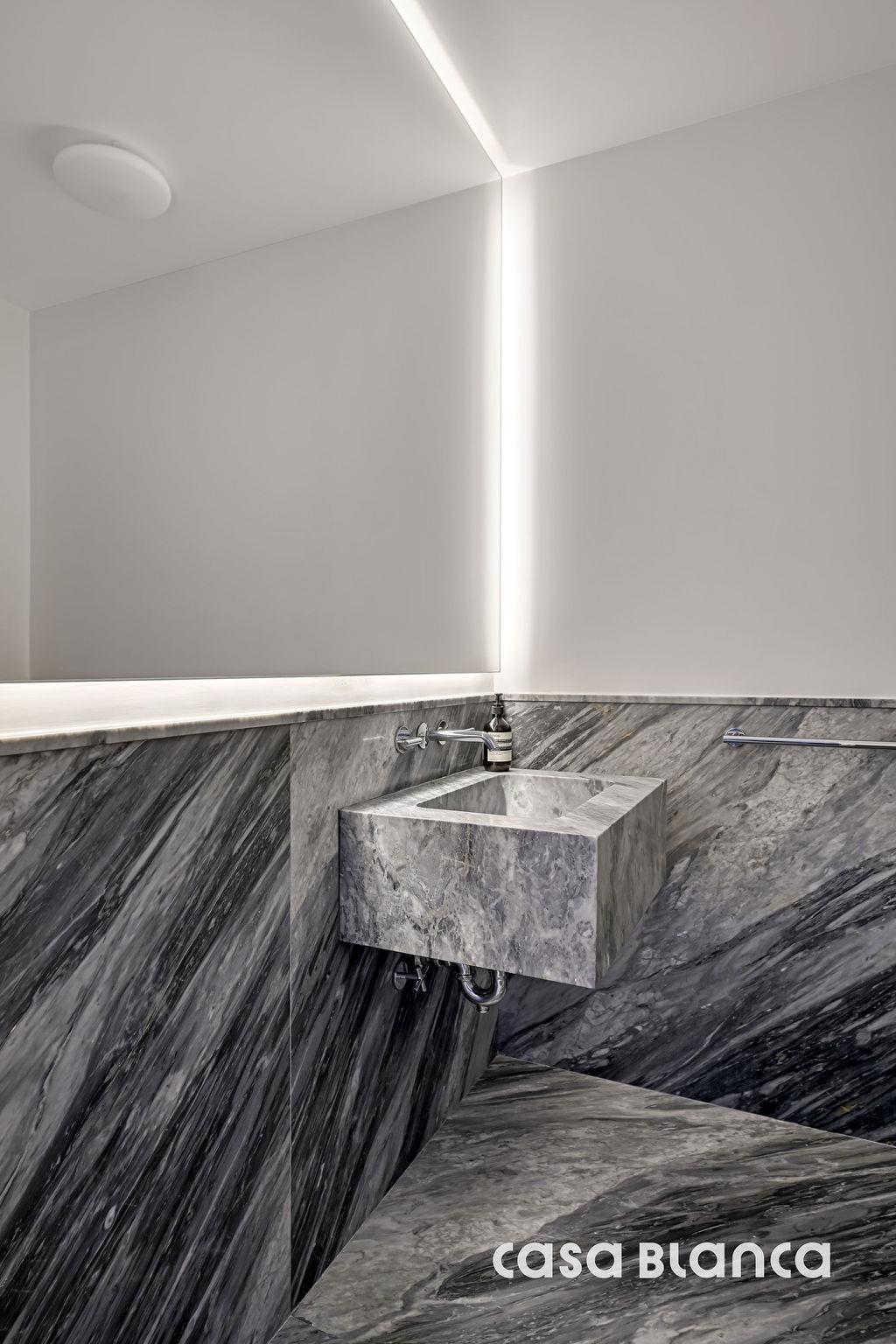 21 East 12th Street 8-A Greenwich Village New York NY 10003