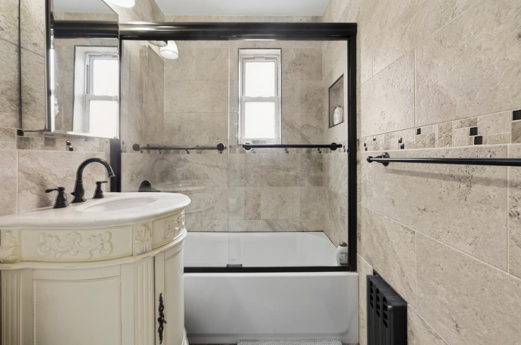 263-28 73rd Avenue Glen Oaks Queens NY 11004