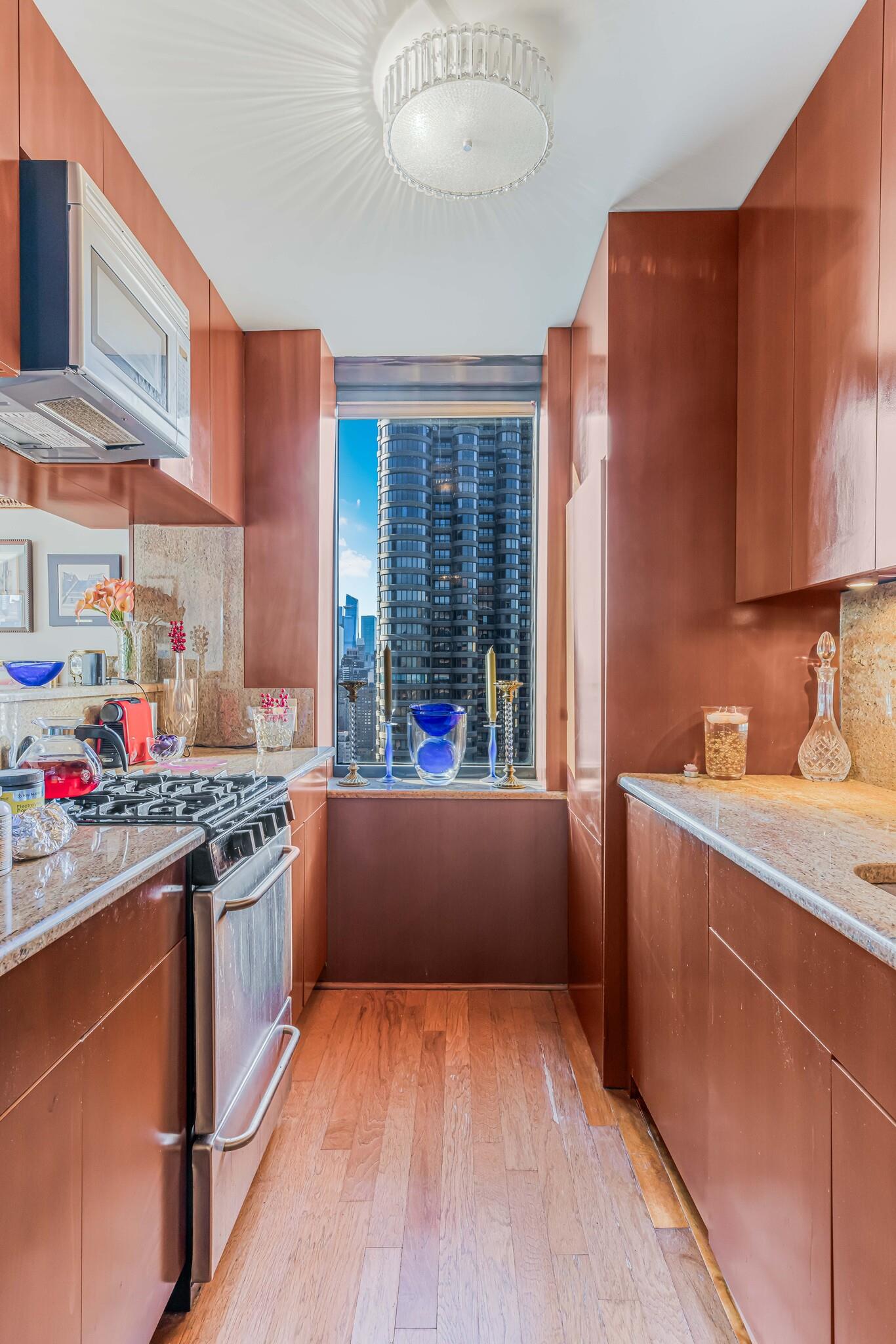 415 East 37th Street 37-N Murray Hill New York NY 10016