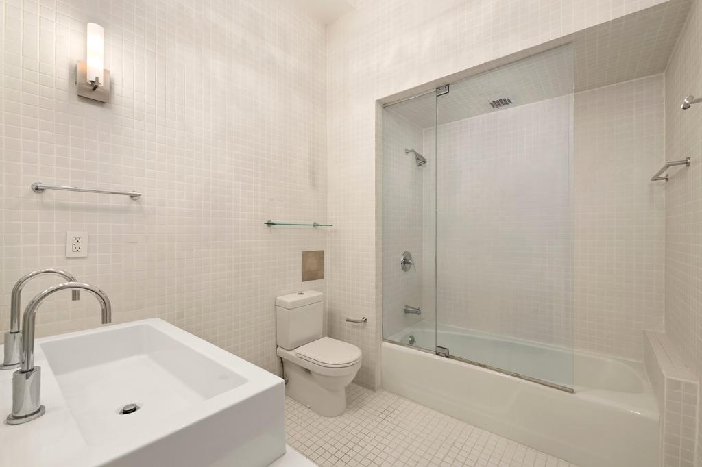 21 East 22nd Street Flatiron District New York NY 10010