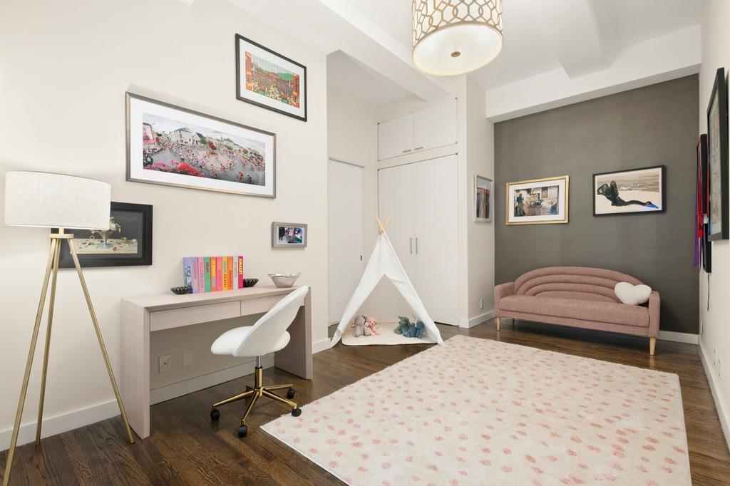 21 East 22nd Street Flatiron District New York NY 10010